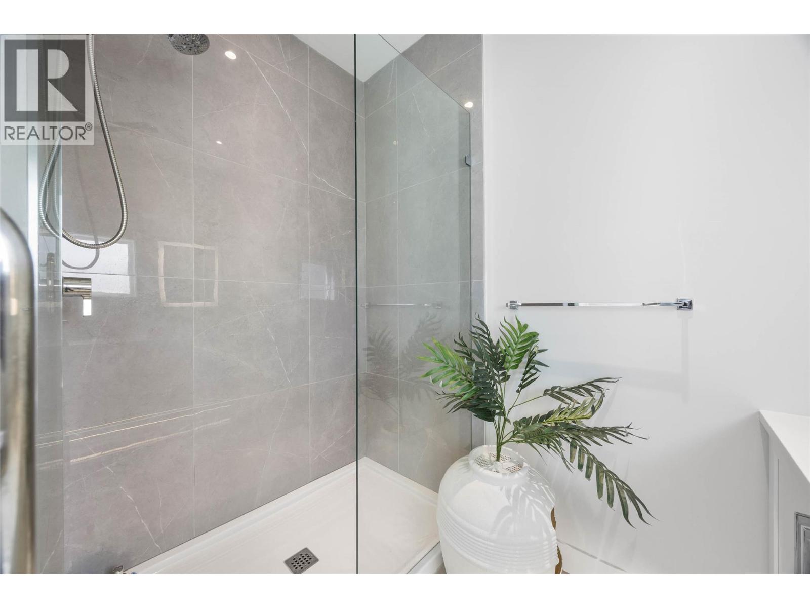 107 River Gate Drive, Kamloops, British Columbia  V2H 0E4 - Photo 19 - 10390027