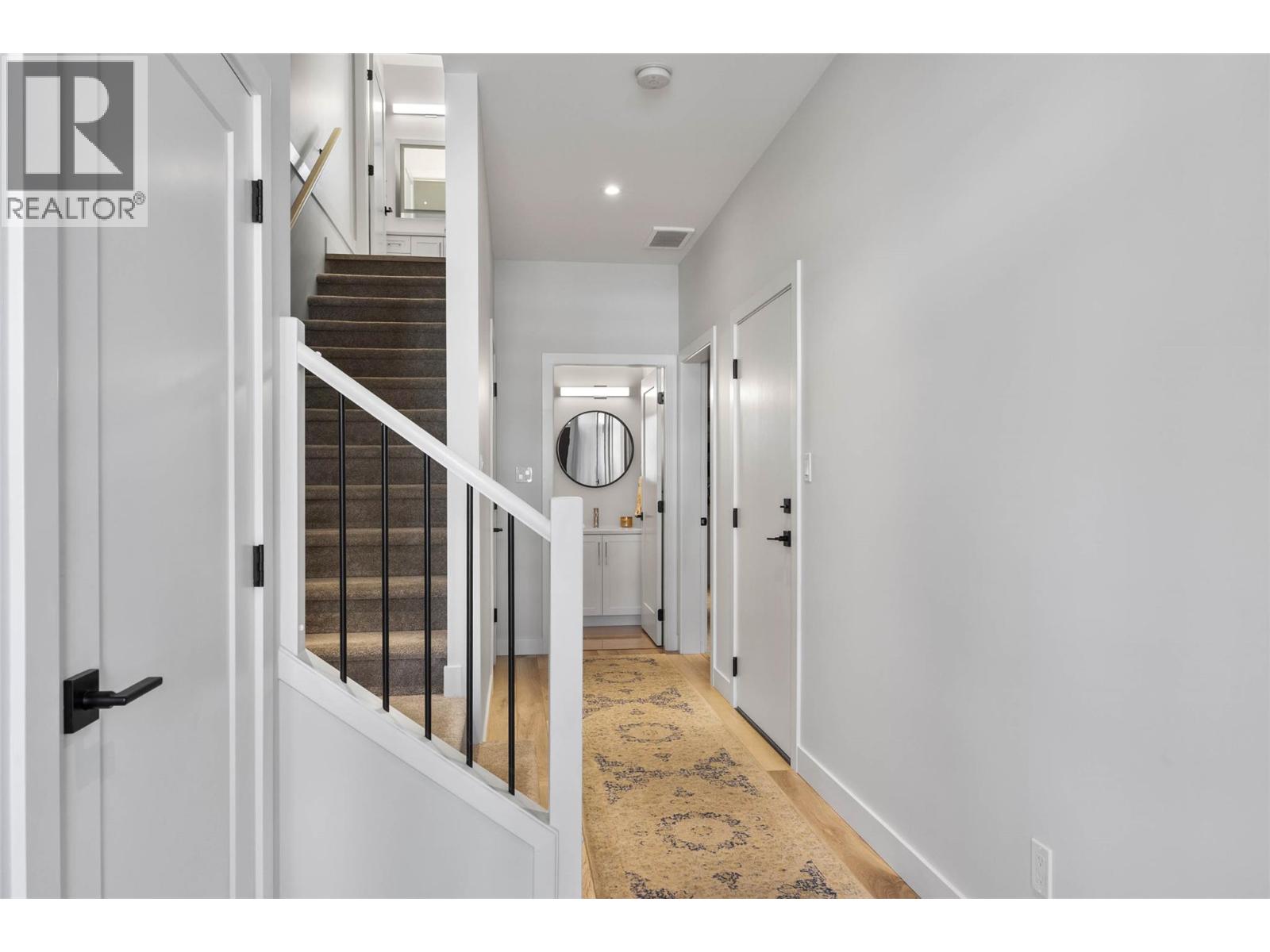 107 River Gate Drive, Kamloops, British Columbia  V2H 0E4 - Photo 3 - 10390027