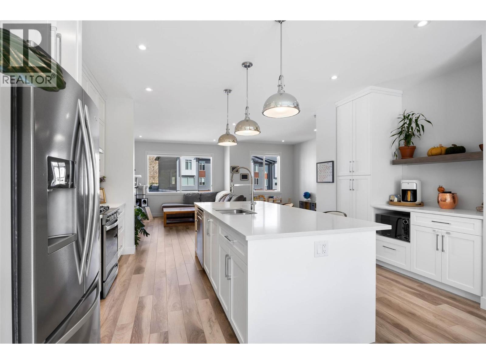 107 River Gate Drive, Kamloops, British Columbia  V2H 0E4 - Photo 6 - 10390027