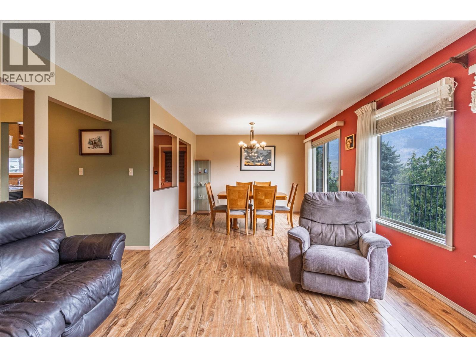 6563 Mountainview Drive, Oliver, British Columbia  V0H 1T4 - Photo 9 - 10389920
