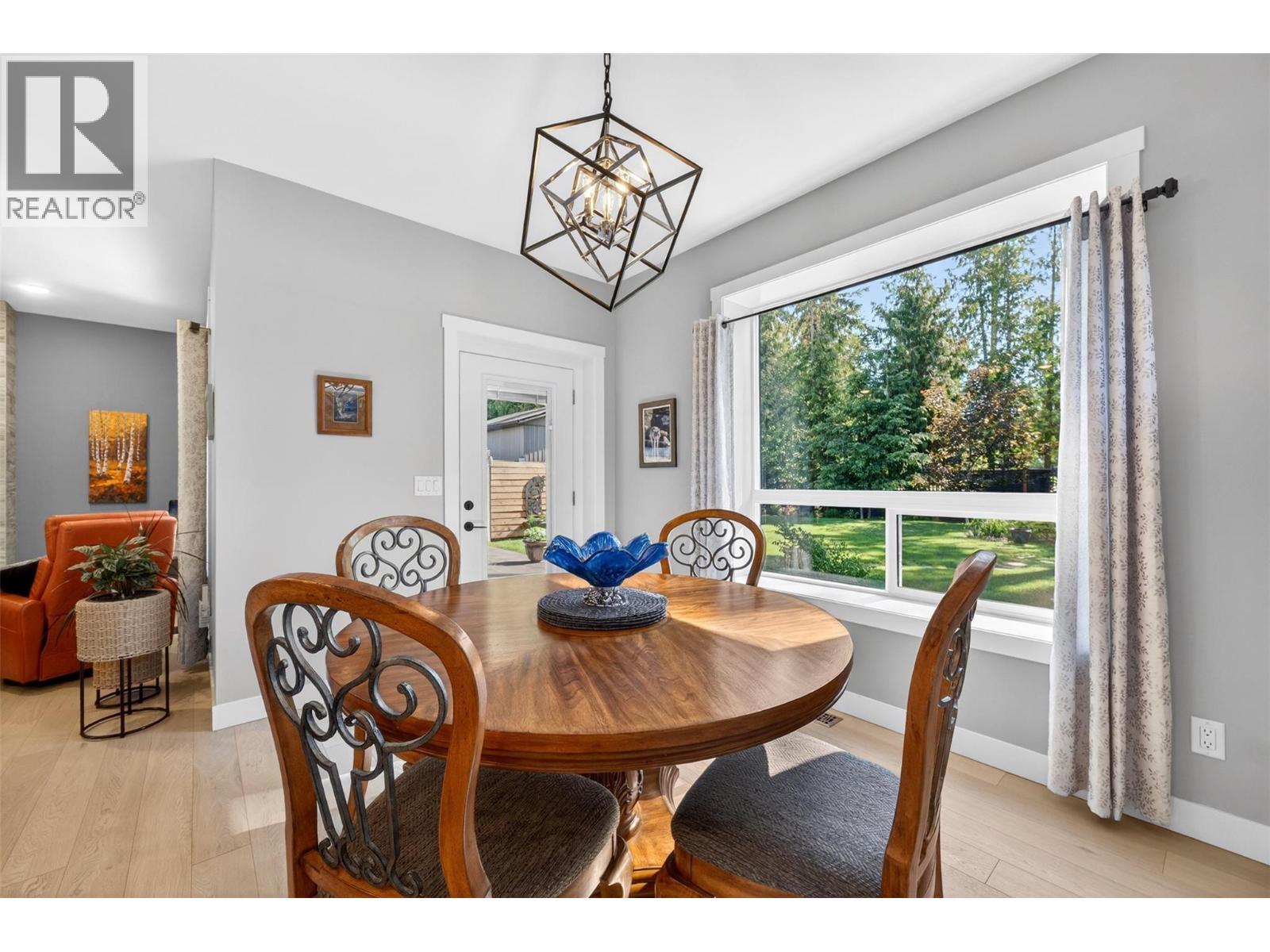 1015 Hemlock Crescent N, Sicamous, British Columbia  V0E 2V1 - Photo 16 - 10390014