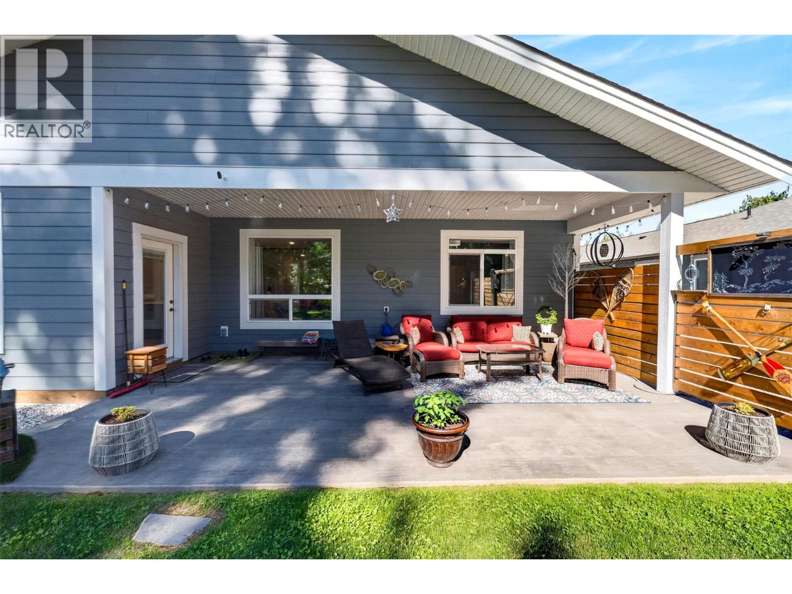 1015 Hemlock Crescent N, Sicamous, British Columbia  V0E 2V1 - Photo 38 - 10390014