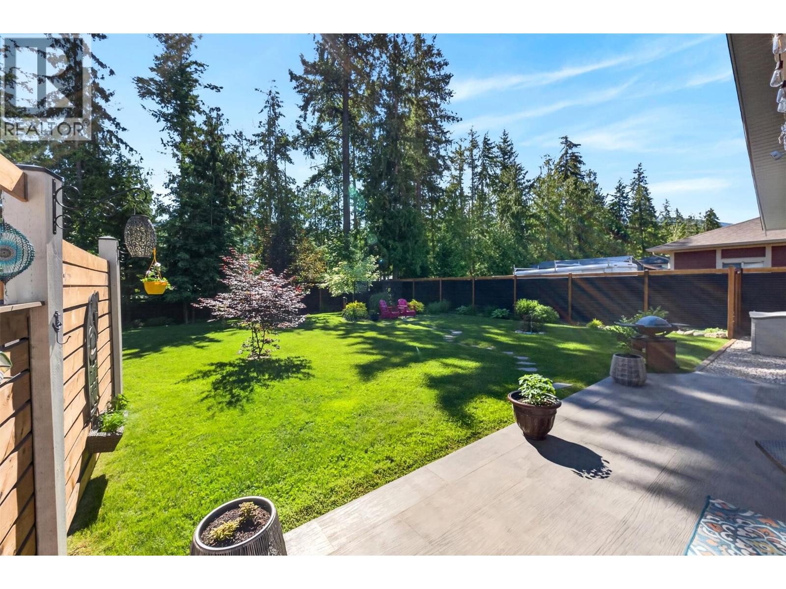 1015 Hemlock Crescent N, Sicamous, British Columbia  V0E 2V1 - Photo 43 - 10390014