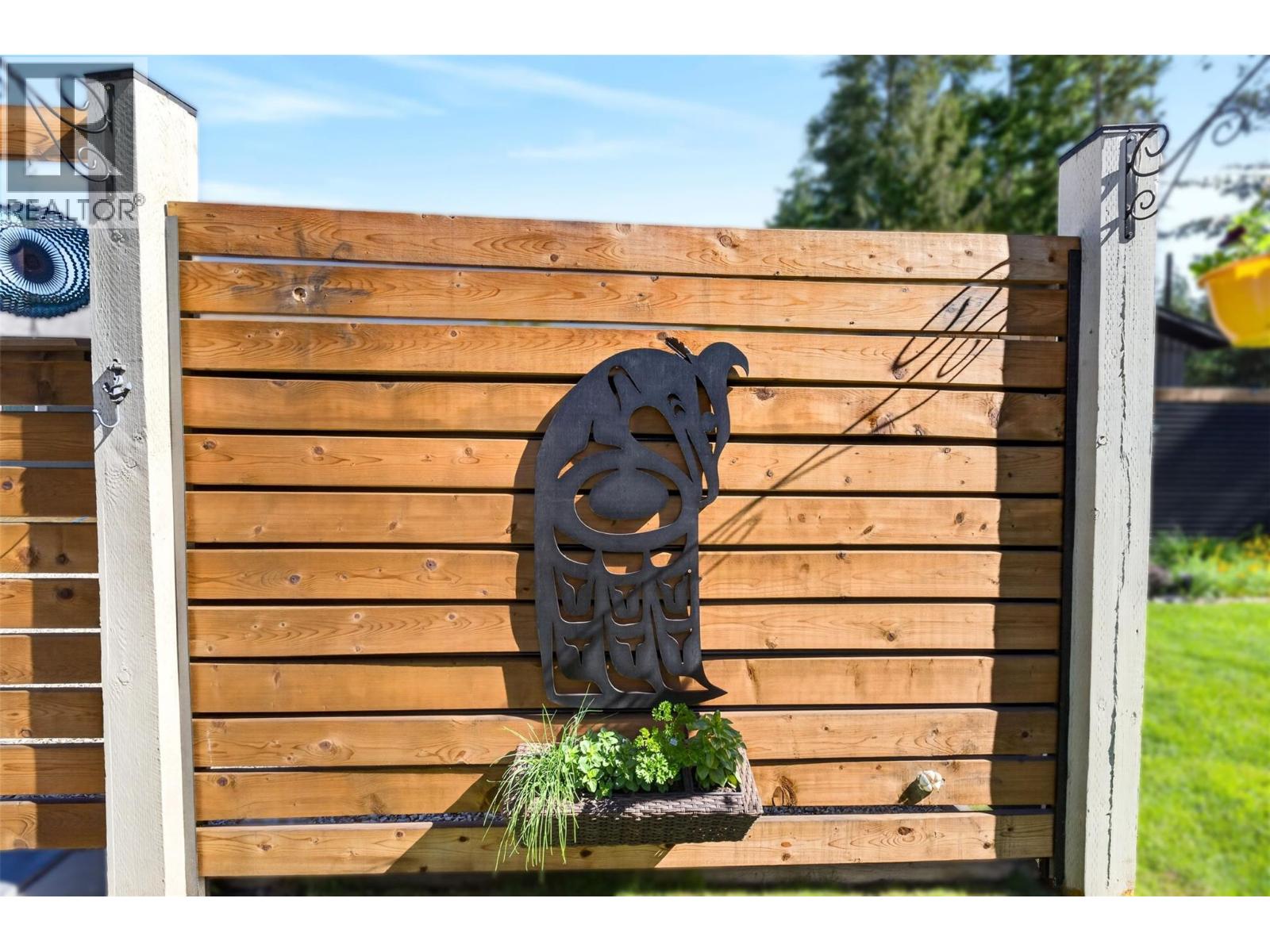 1015 Hemlock Crescent N, Sicamous, British Columbia  V0E 2V1 - Photo 46 - 10390014