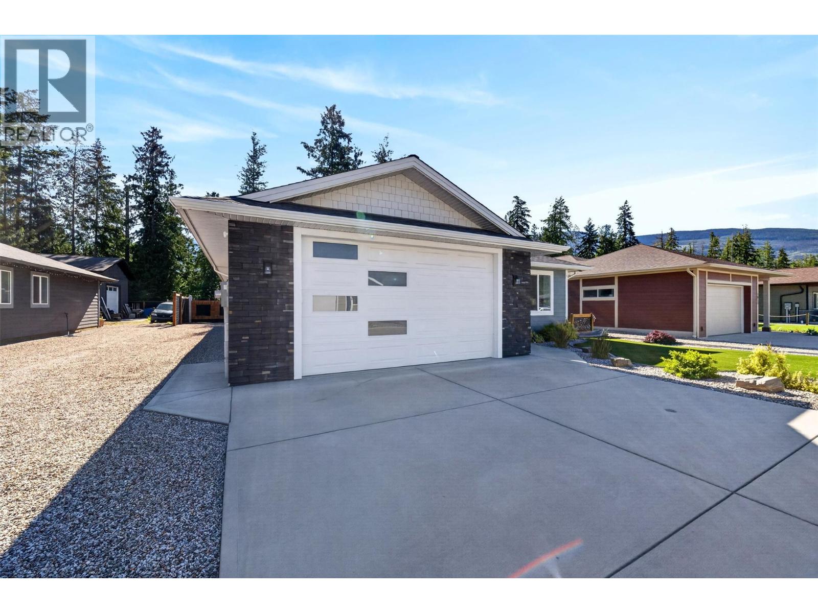 1015 Hemlock Crescent N, Sicamous, British Columbia  V0E 2V1 - Photo 68 - 10390014