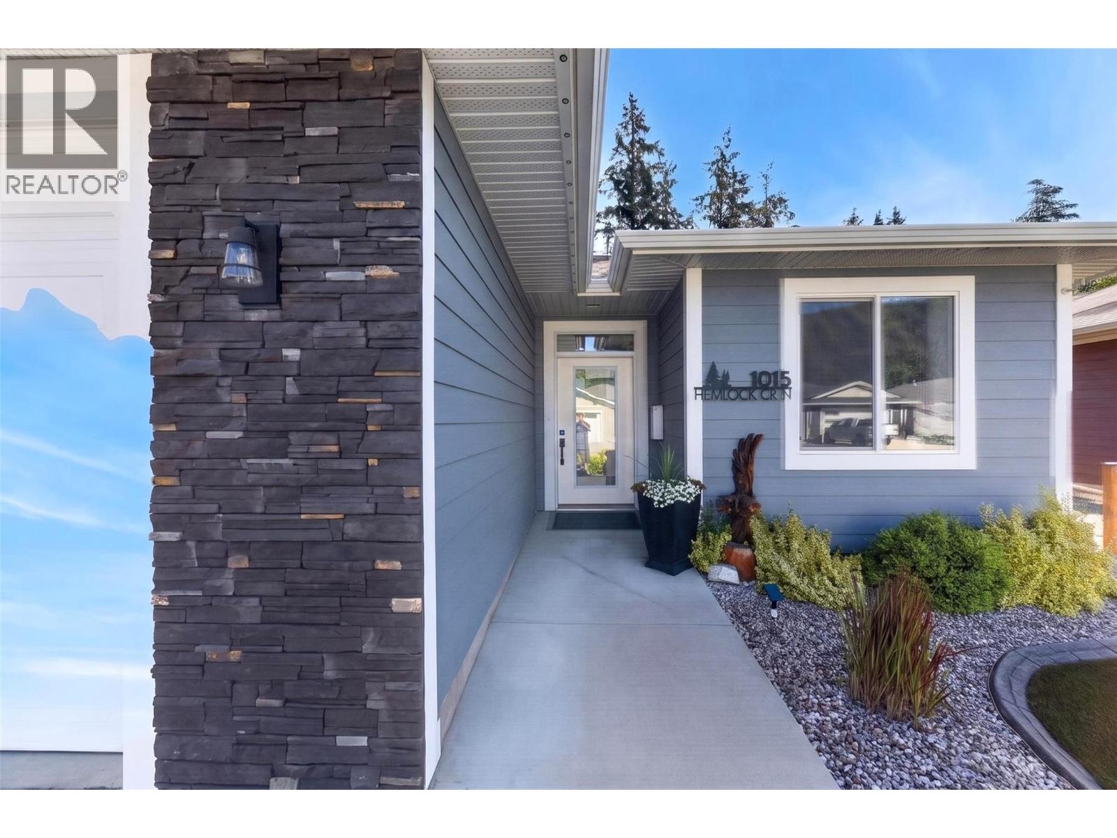 1015 Hemlock Crescent N, Sicamous, British Columbia  V0E 2V1 - Photo 69 - 10390014