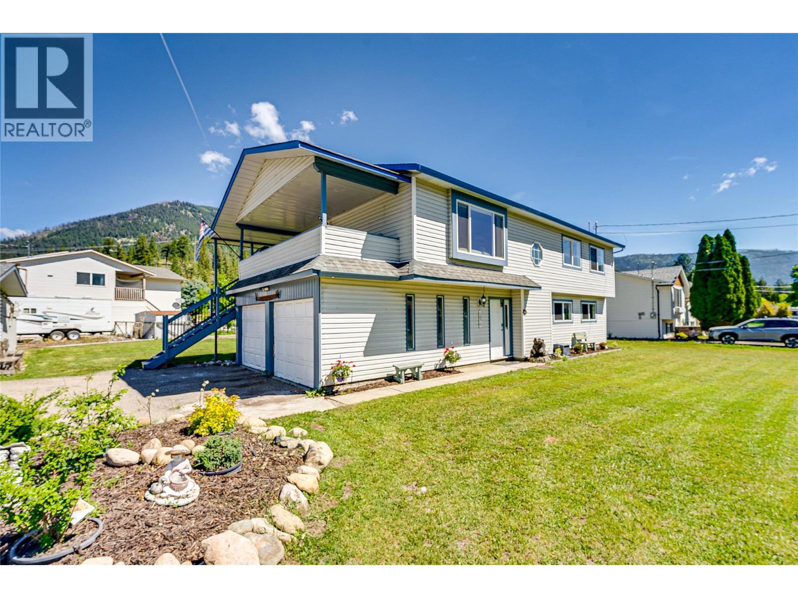 5876 Westwynd Drive, Falkland, British Columbia  V0E 1W0 - Photo 2 - 10389753