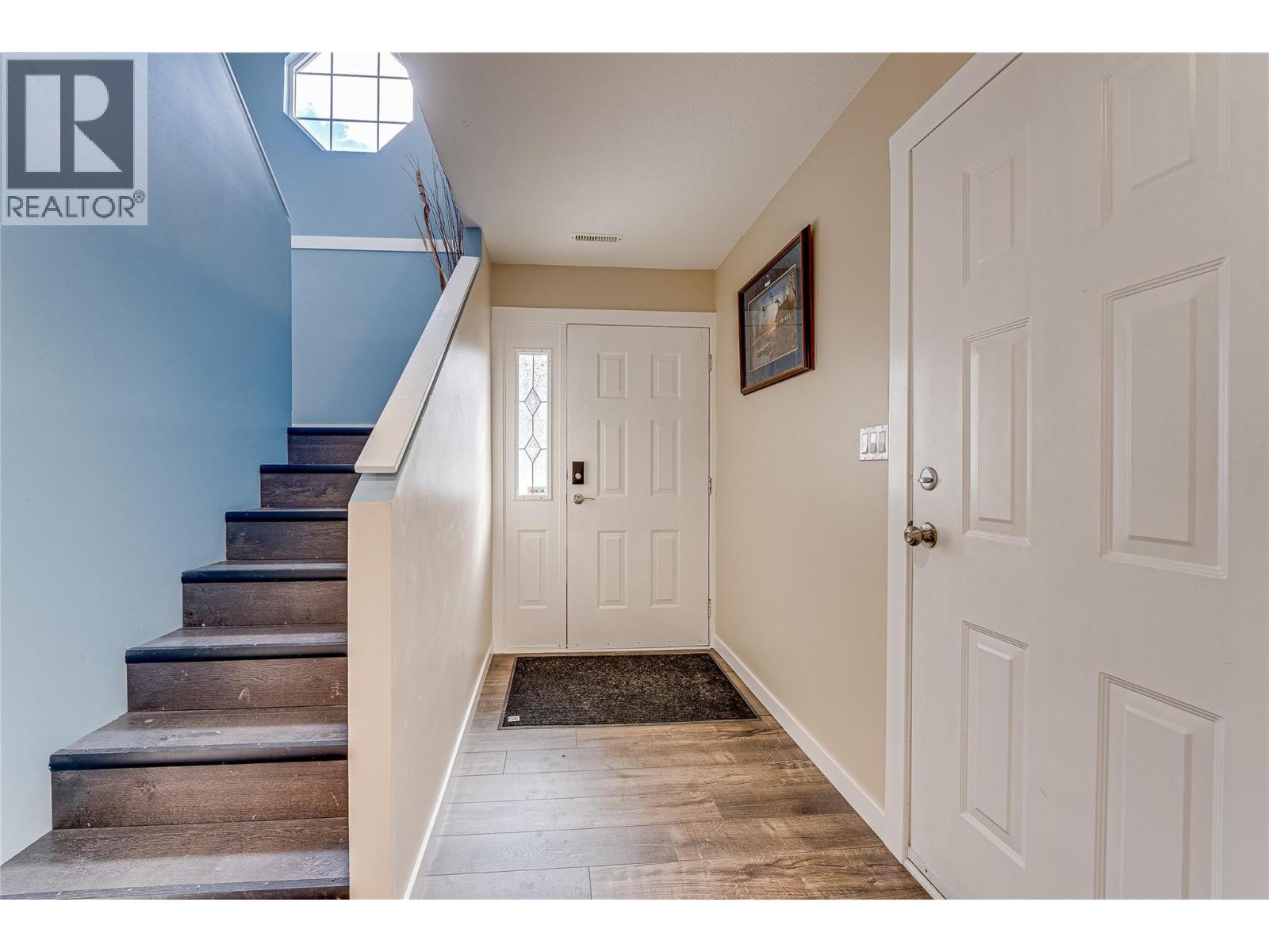 5876 Westwynd Drive, Falkland, British Columbia  V0E 1W0 - Photo 4 - 10389753