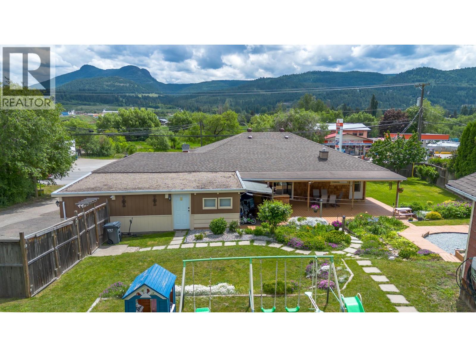 6310 Freeman Drive, Coldstream, British Columbia  V1B 3C7 - Photo 3 - 10389086