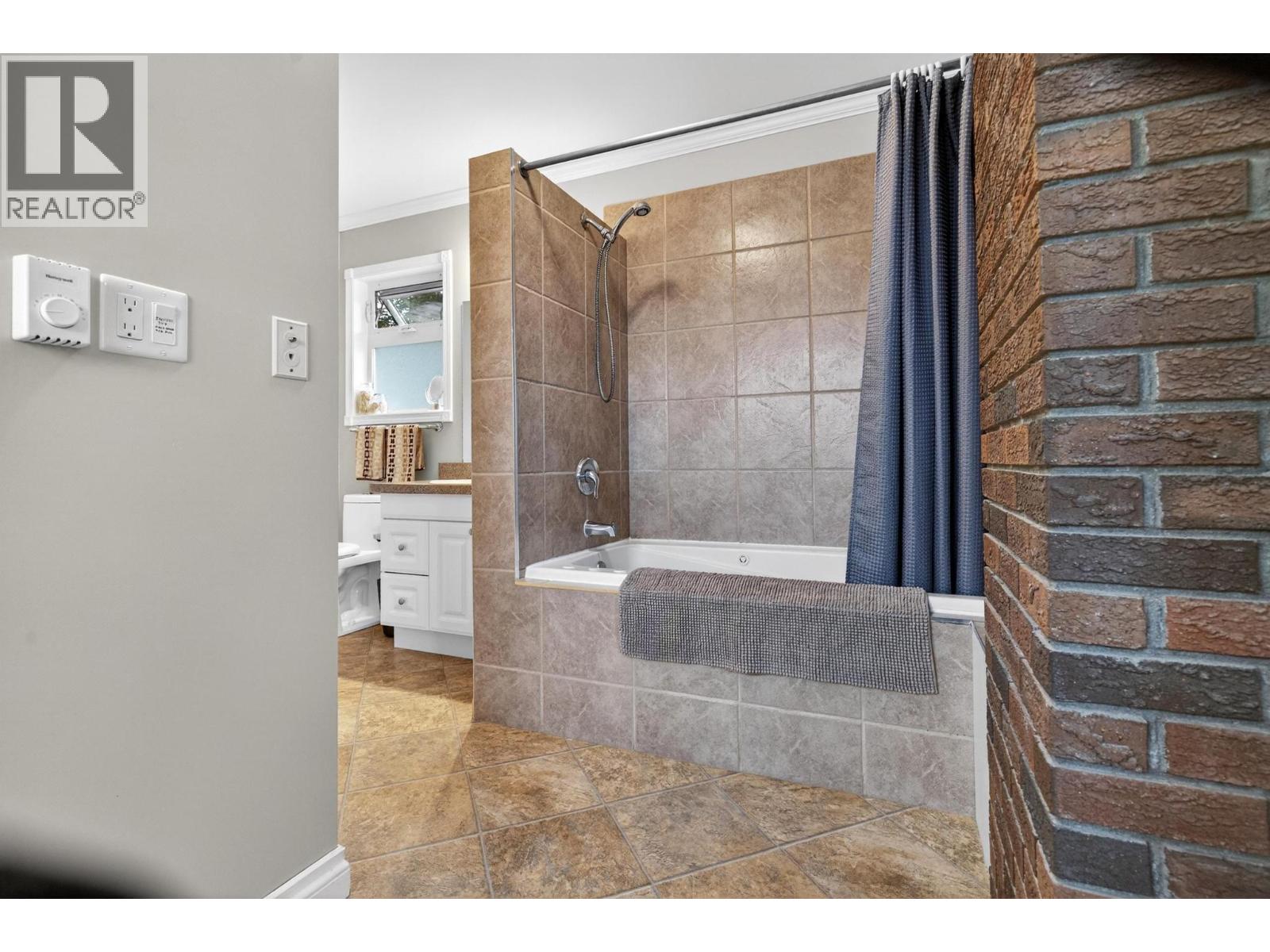 660 Welke Road, Kelowna, British Columbia  V1W 1A7 - Photo 28 - 10389165