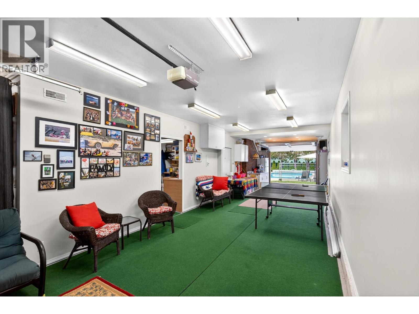 660 Welke Road, Kelowna, British Columbia  V1W 1A7 - Photo 40 - 10389165