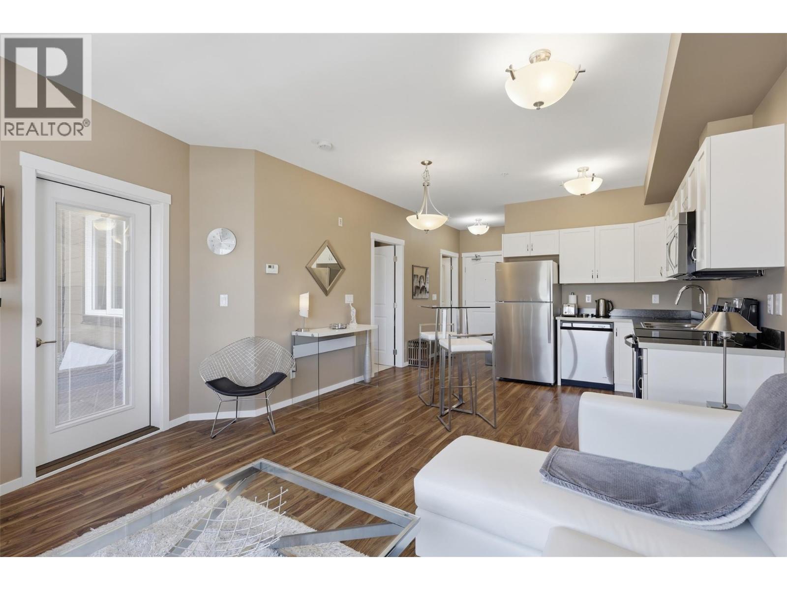 429 St. Paul Street Unit# 503, Kamloops, British Columbia  V2C 2J7 - Photo 2 - 10389805