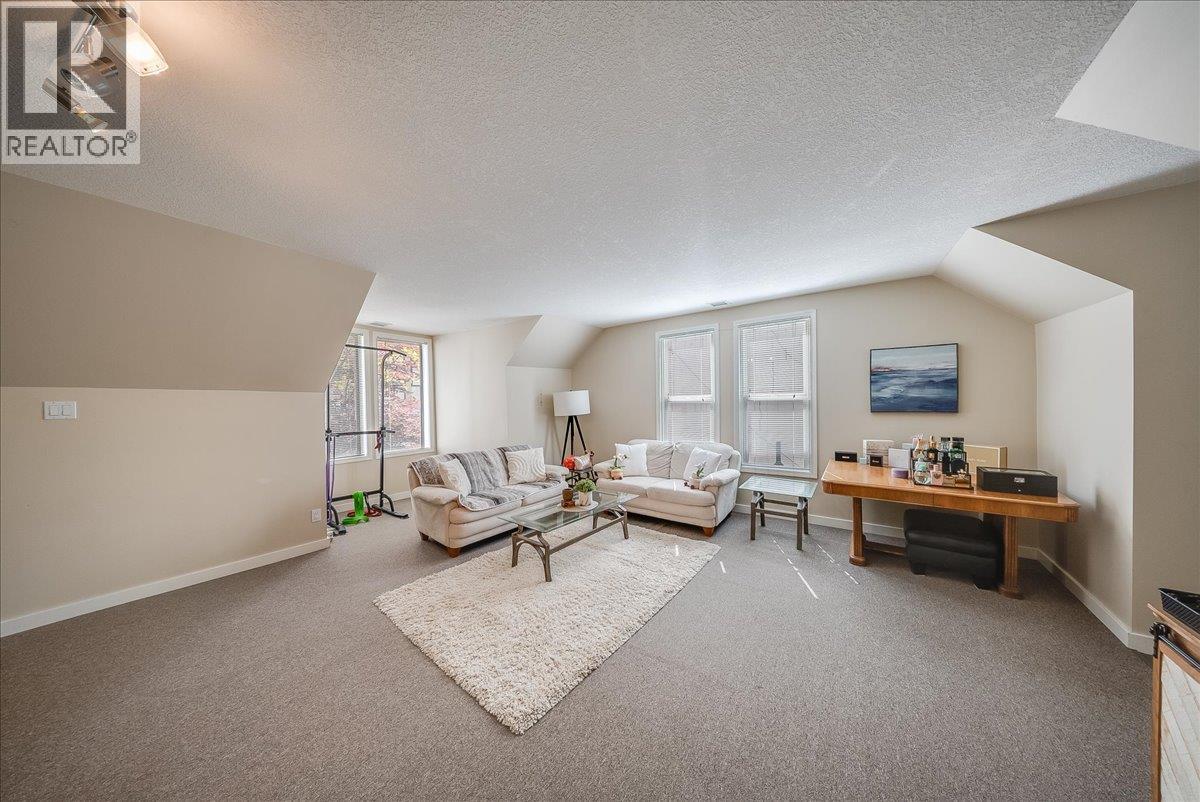 1500 Cedar Avenue, Trail, British Columbia  V1R 4C6 - Photo 43 - 10389784