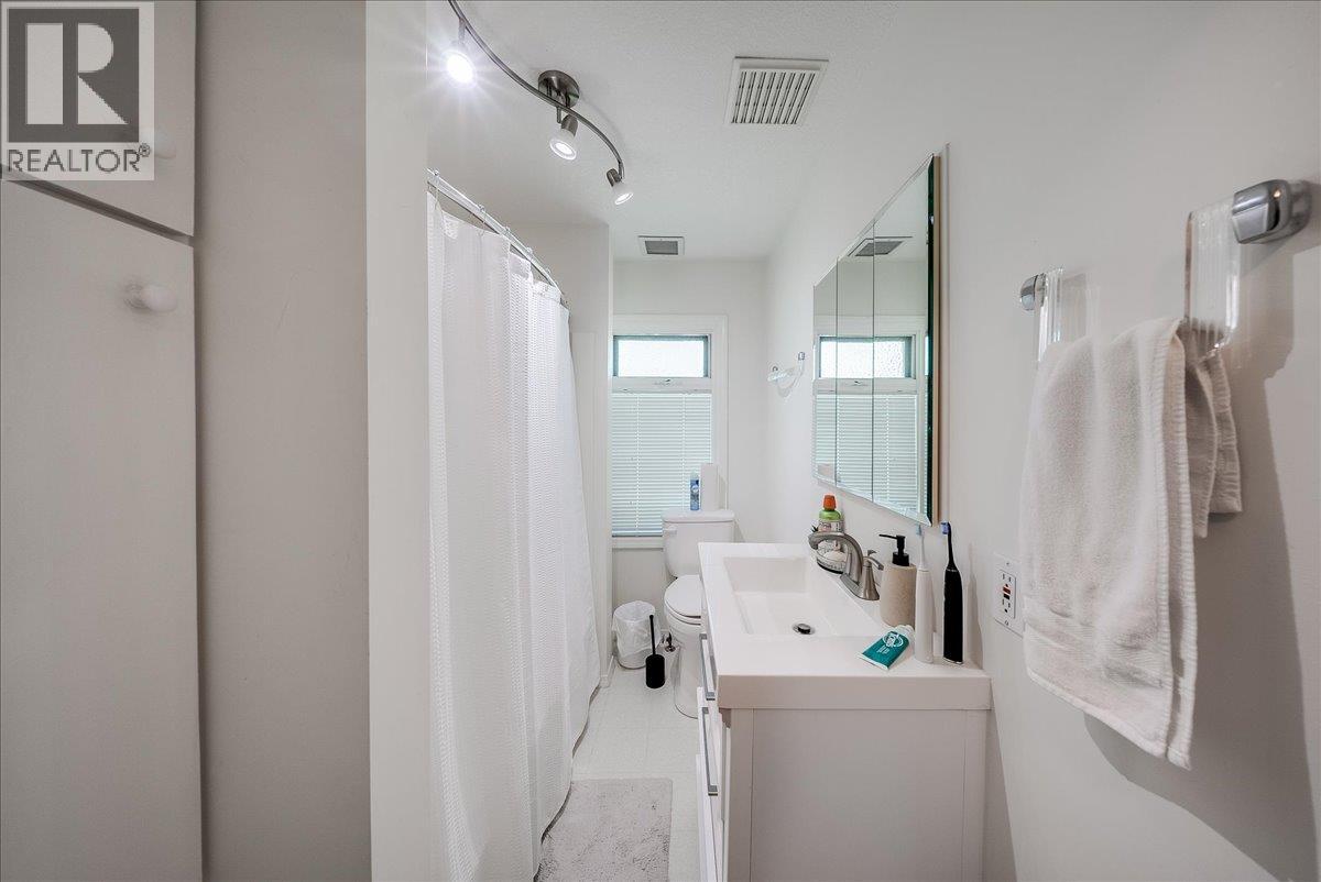 1500 Cedar Avenue, Trail, British Columbia  V1R 4C6 - Photo 54 - 10389784