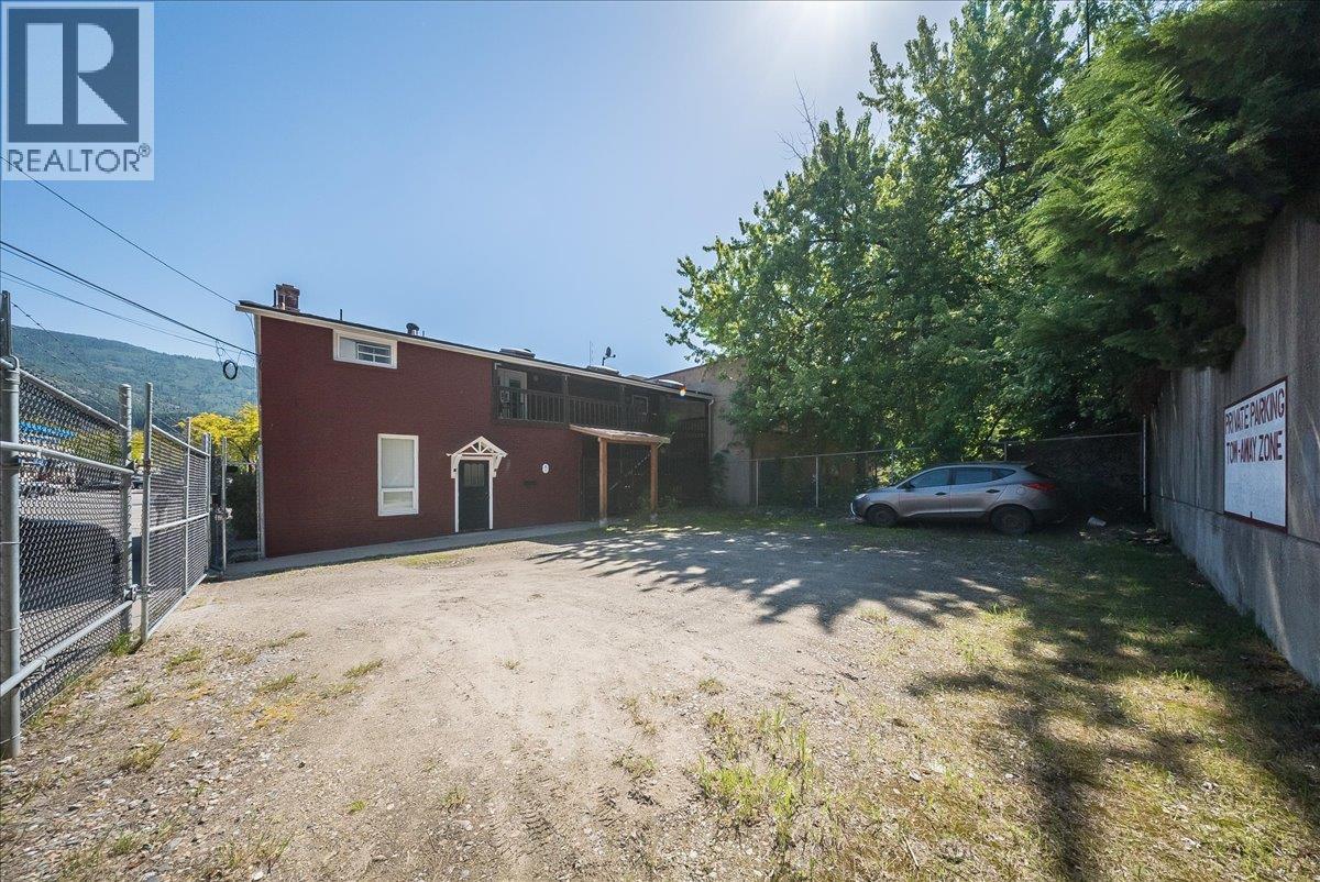 1500 Cedar Avenue, Trail, British Columbia  V1R 4C6 - Photo 60 - 10389784