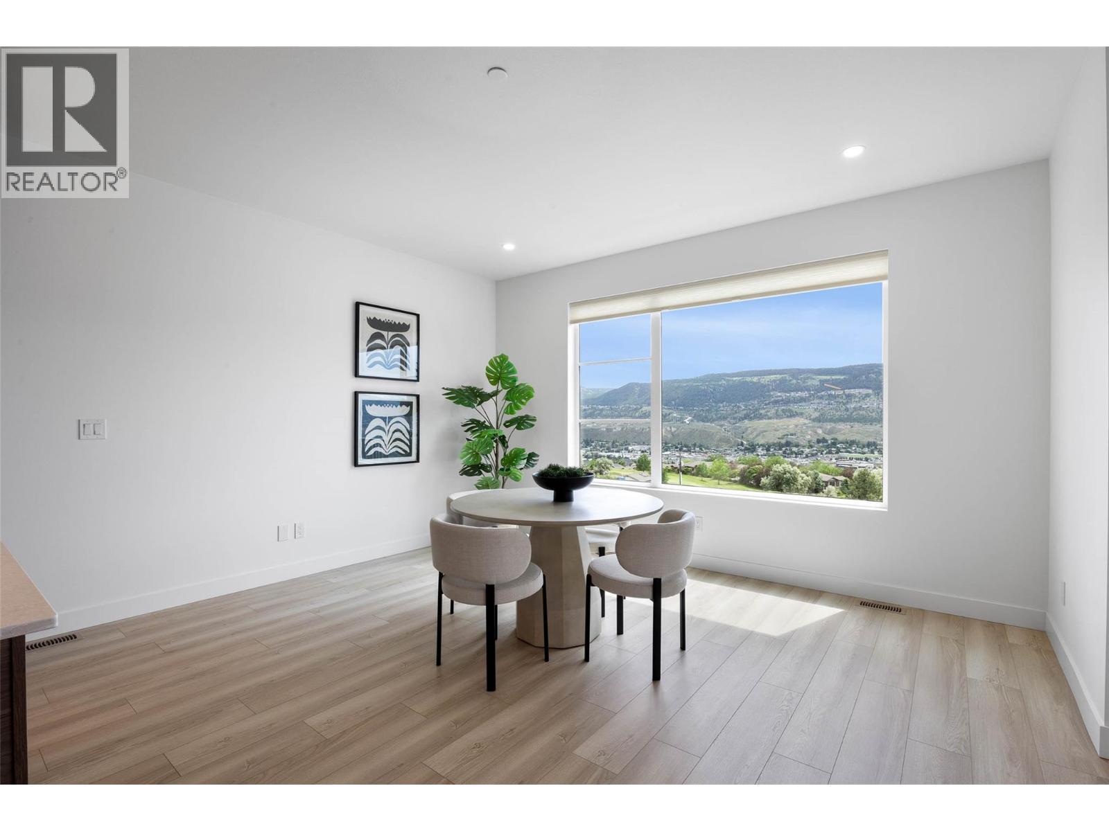 5046 Sun Rivers Drive, Kamloops, British Columbia  V2H 0E7 - Photo 10 - 10389726