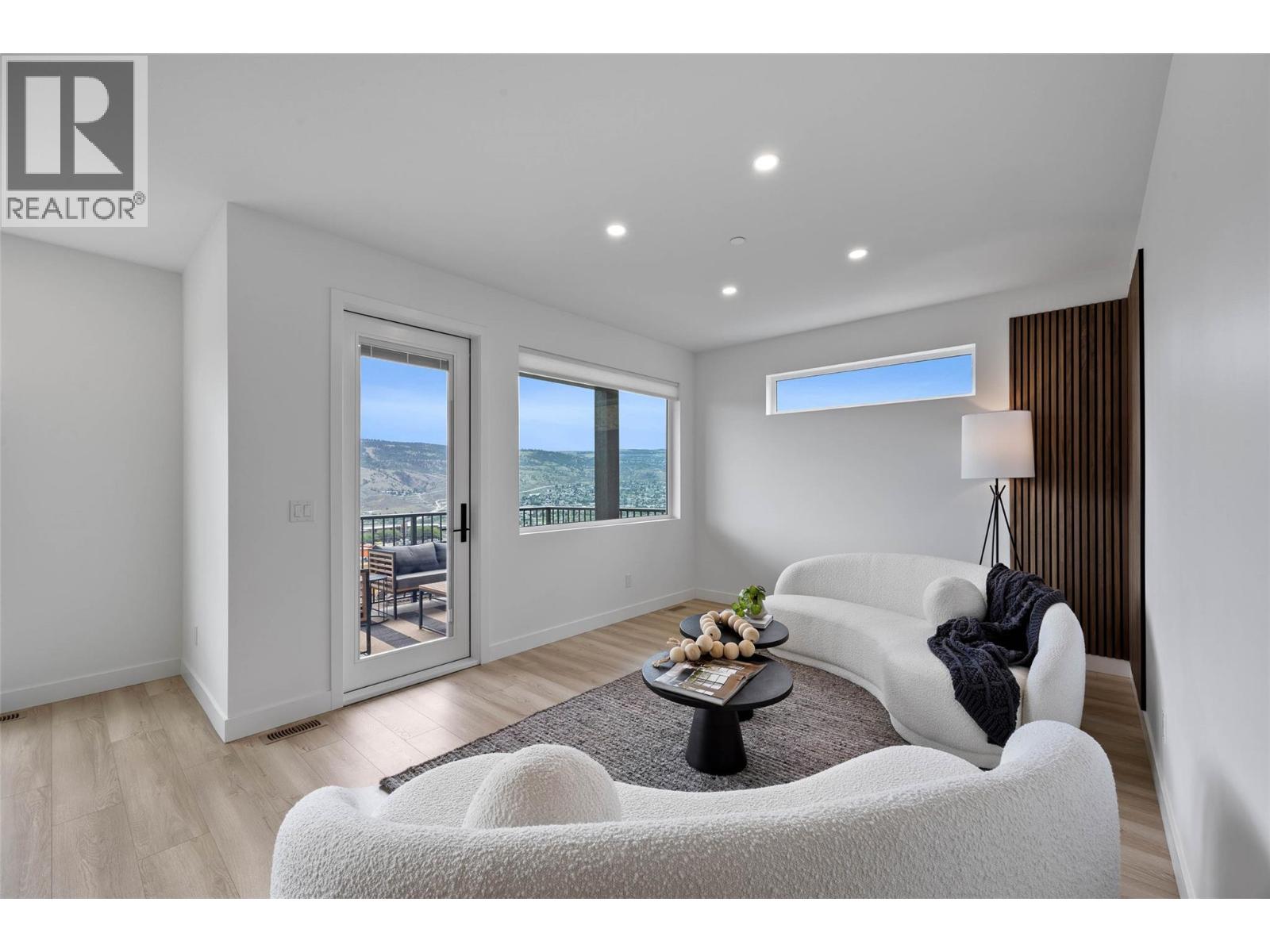5046 Sun Rivers Drive, Kamloops, British Columbia  V2H 0E7 - Photo 13 - 10389726
