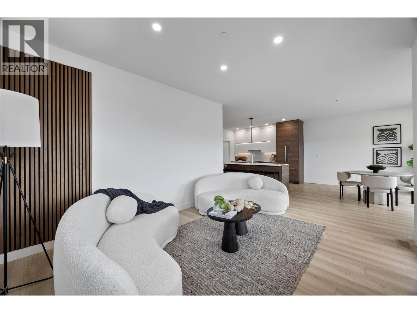 5046 Sun Rivers Drive, Kamloops, British Columbia  V2H 0E7 - Photo 15 - 10389726
