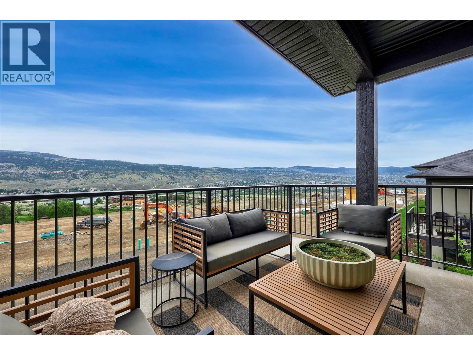 5046 Sun Rivers Drive, Kamloops, British Columbia  V2H 0E7 - Photo 17 - 10389726
