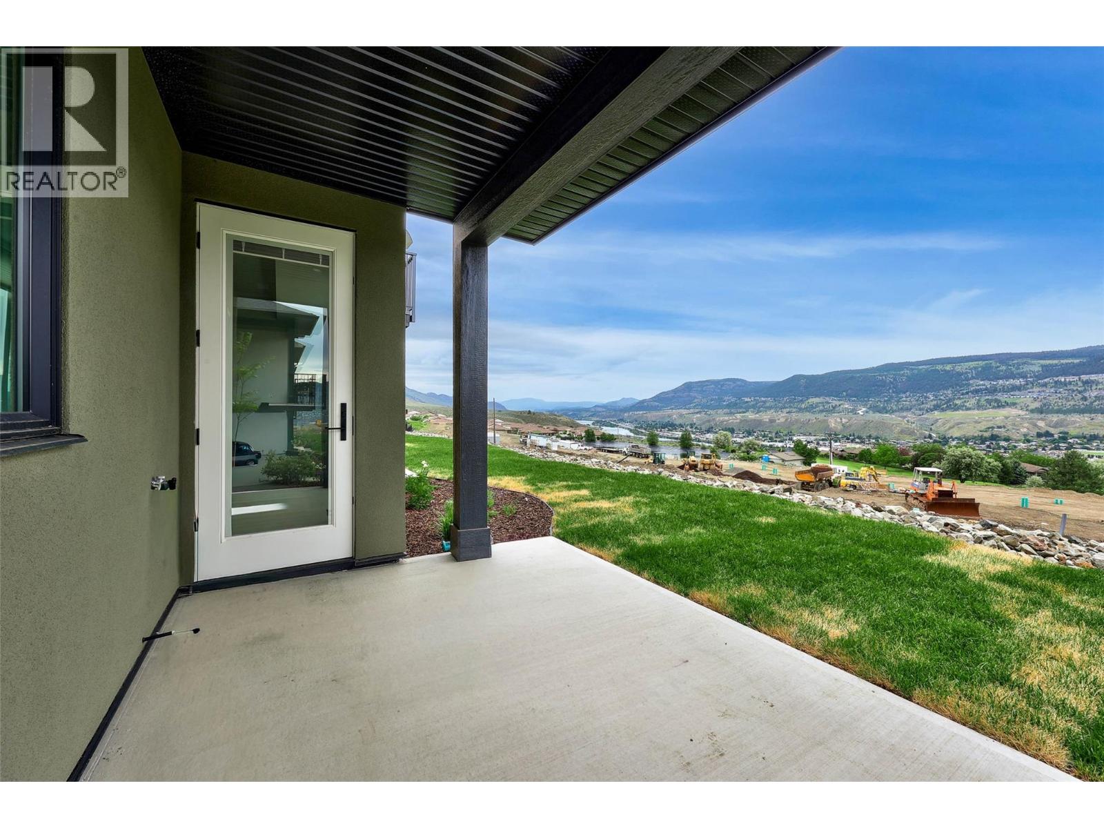 5046 Sun Rivers Drive, Kamloops, British Columbia  V2H 0E7 - Photo 35 - 10389726