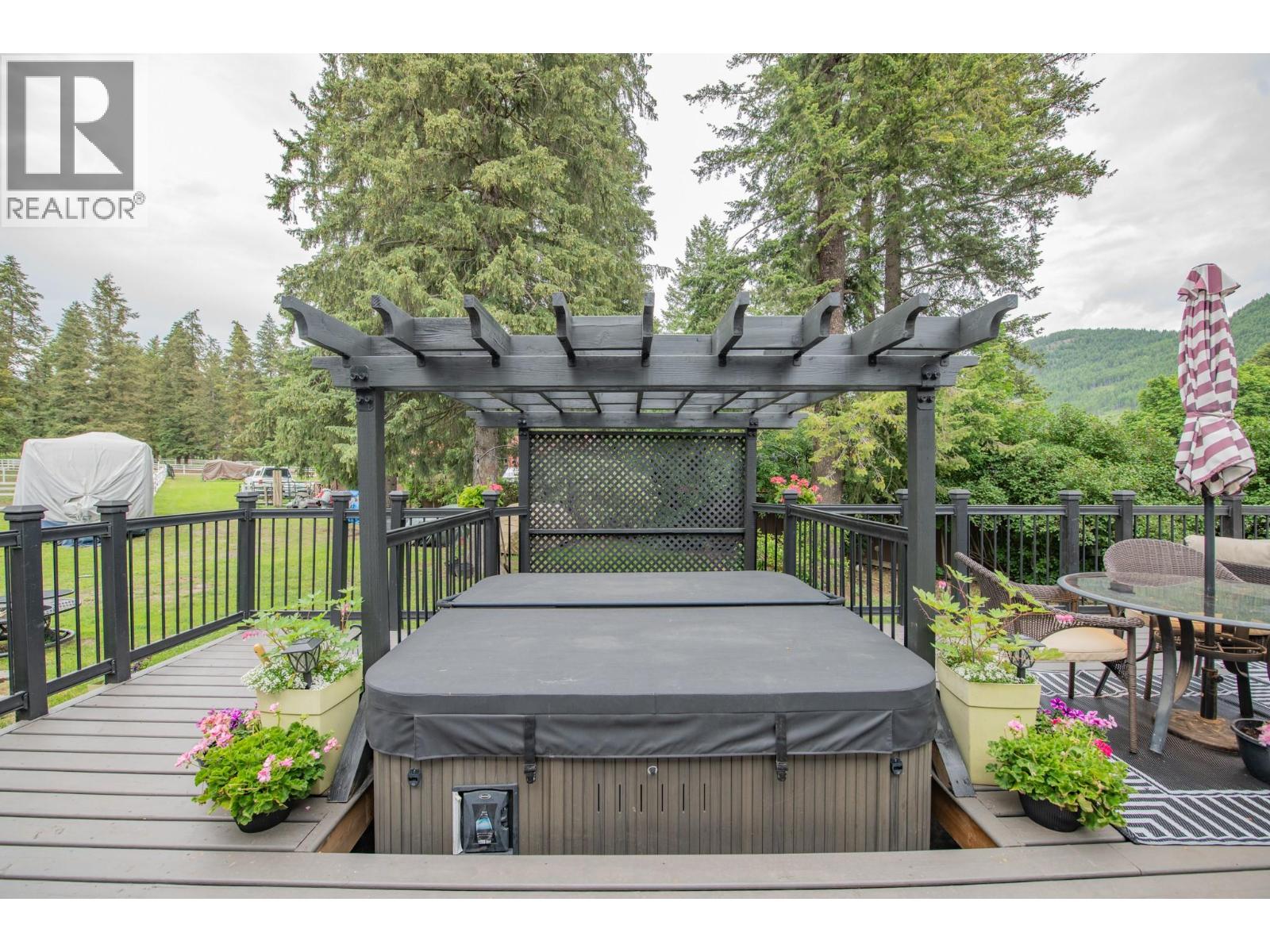 272 Lumby Mabel Lake Road, Lumby, British Columbia  V0E 2G5 - Photo 28 - 10390019