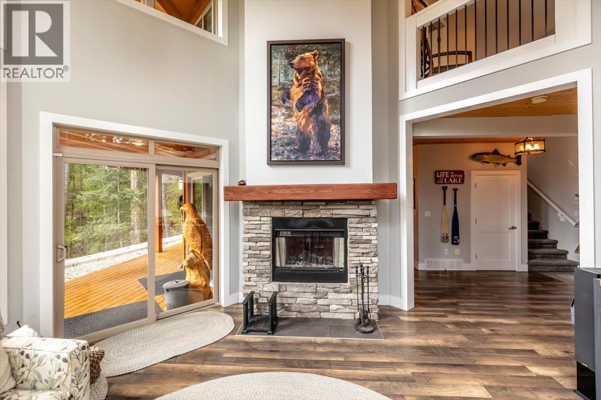 9942 Osprey Landing Drive, Wardner, British Columbia  V0B 2J0 - Photo 10 - 10389918