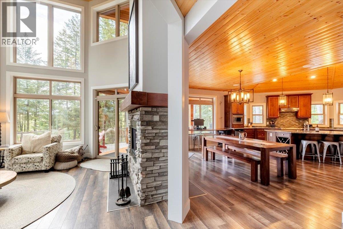9942 Osprey Landing Drive, Wardner, British Columbia  V0B 2J0 - Photo 12 - 10389918