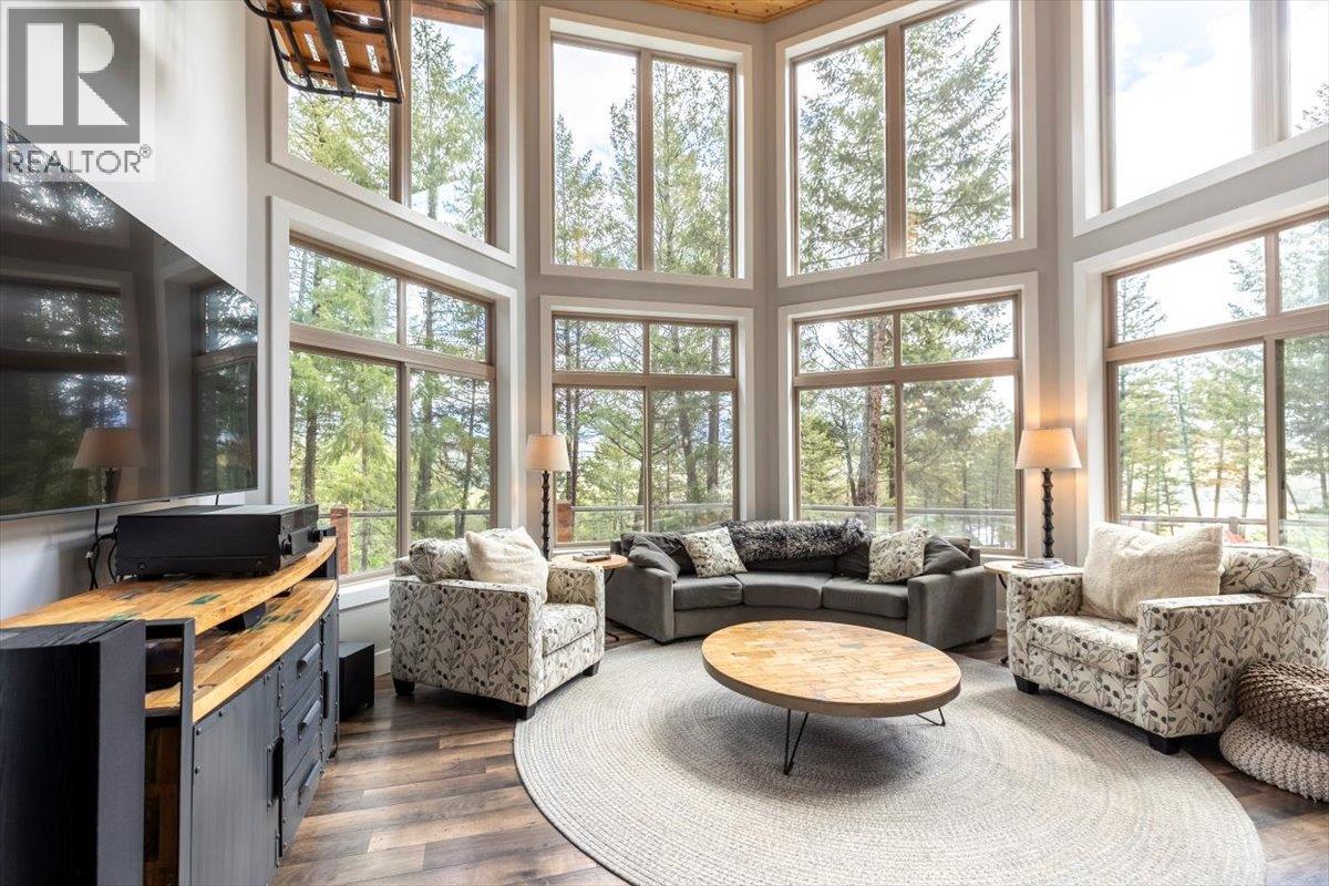9942 Osprey Landing Drive, Wardner, British Columbia  V0B 2J0 - Photo 13 - 10389918