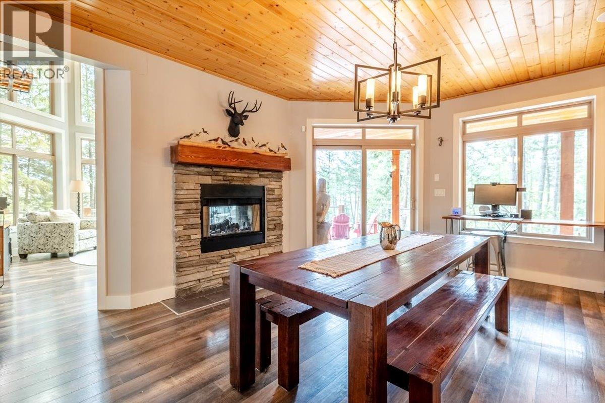9942 Osprey Landing Drive, Wardner, British Columbia  V0B 2J0 - Photo 21 - 10389918