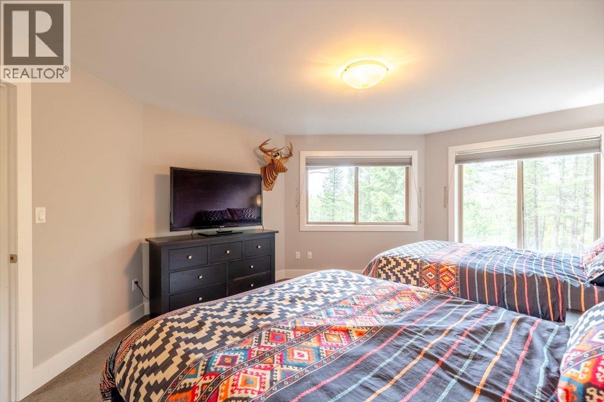 9942 Osprey Landing Drive, Wardner, British Columbia  V0B 2J0 - Photo 35 - 10389918