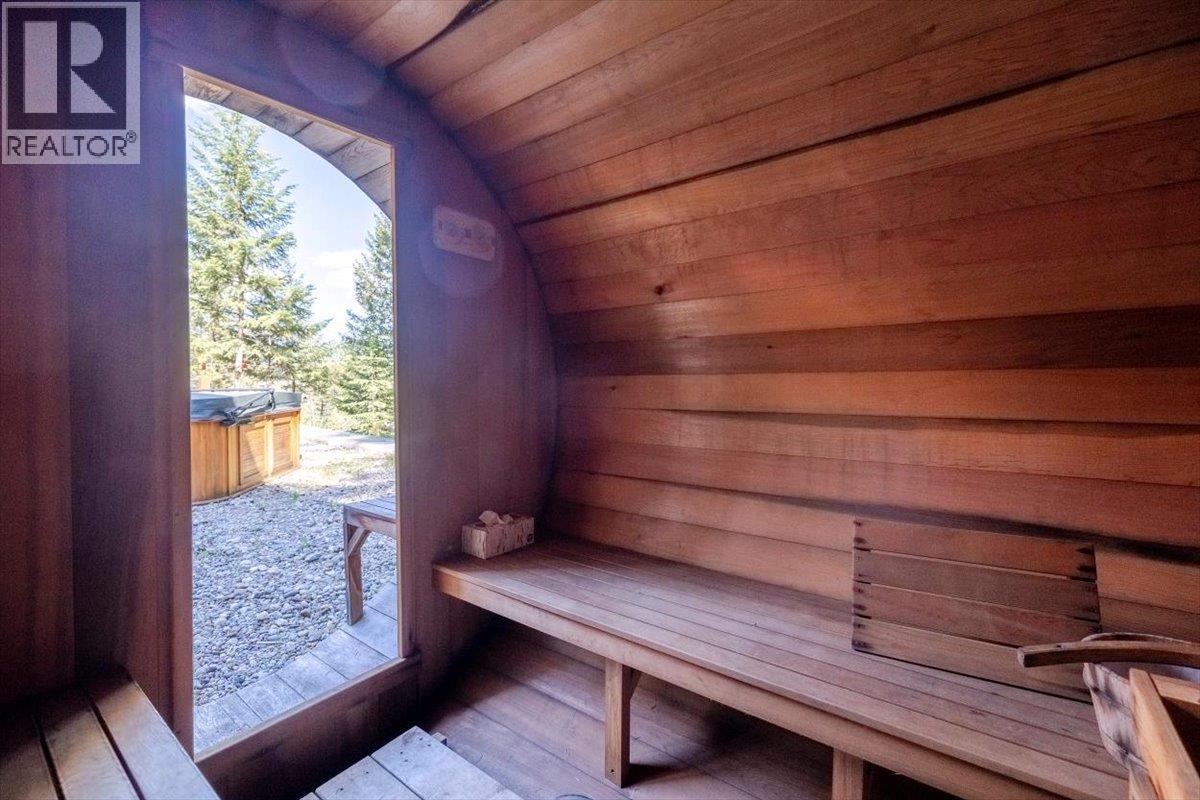 9942 Osprey Landing Drive, Wardner, British Columbia  V0B 2J0 - Photo 49 - 10389918
