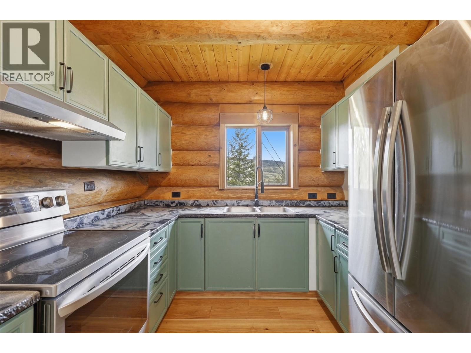 3272 Powell Road, Kamloops, British Columbia  V0E 3E1 - Photo 15 - 10389820