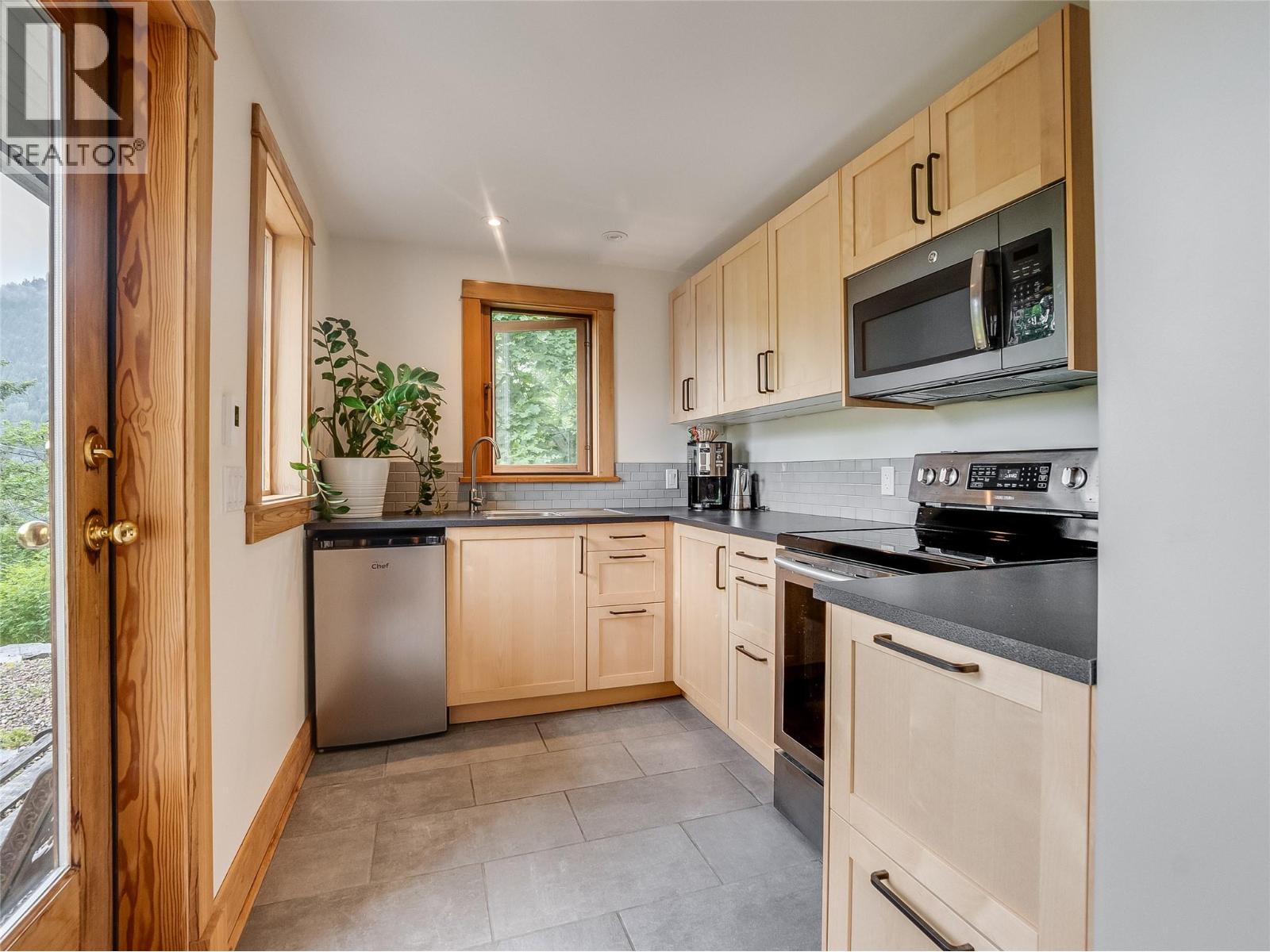 532 Park Street, Nelson, British Columbia  V1L 2G9 - Photo 31 - 10389231