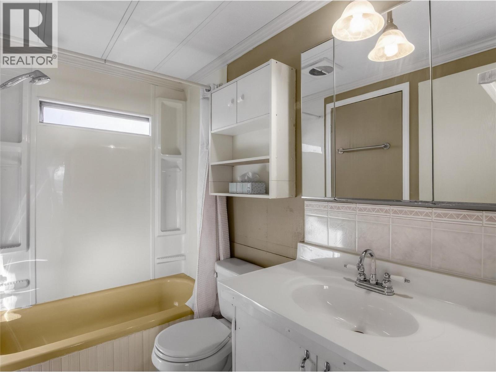 98 Okanagan Avenue E Unit# 11, Penticton, British Columbia  V2A 3J5 - Photo 14 - 10390031