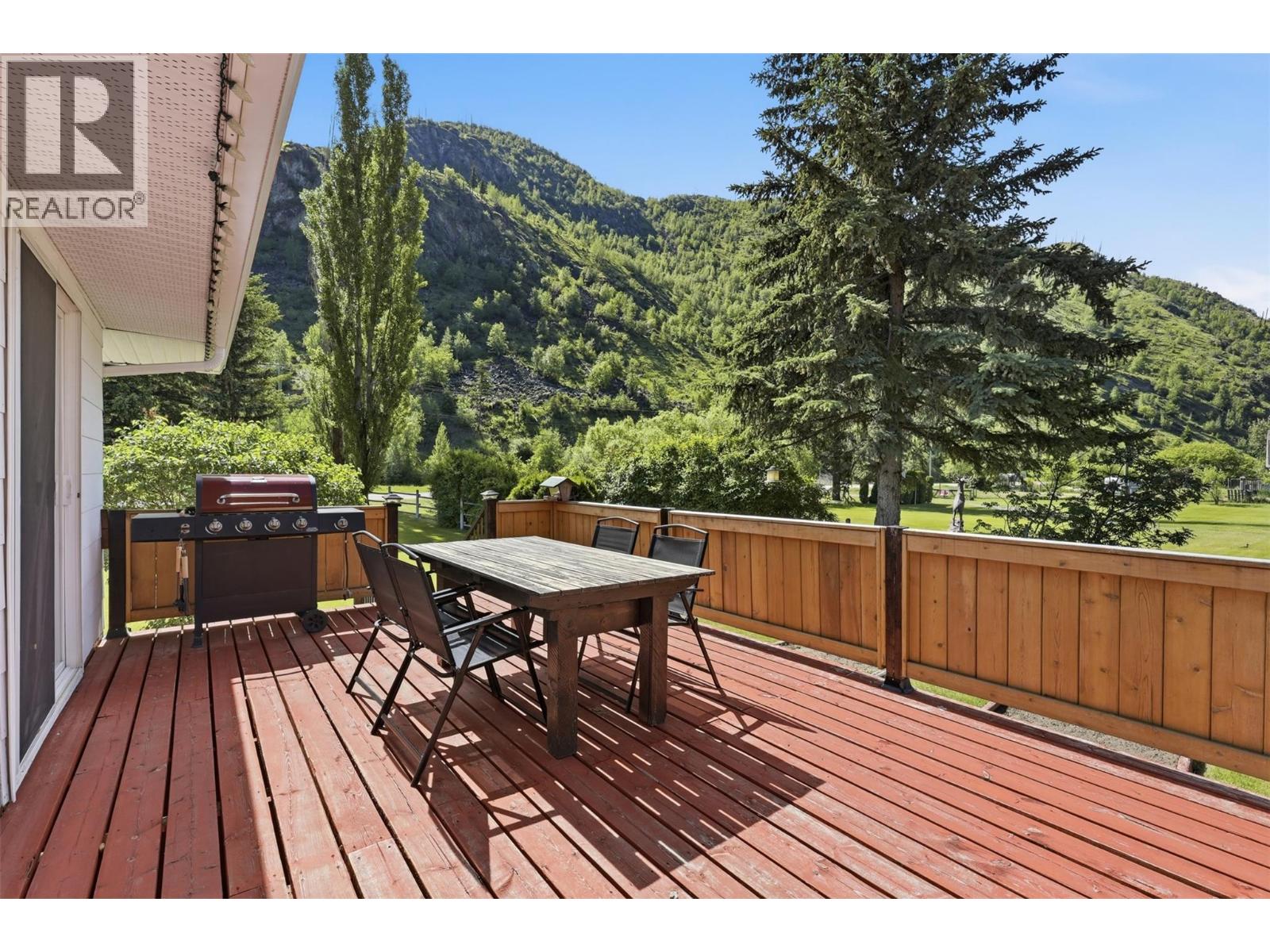 3191 Yellowhead Highway S, Barriere, British Columbia  V0E 2E0 - Photo 22 - 10389900