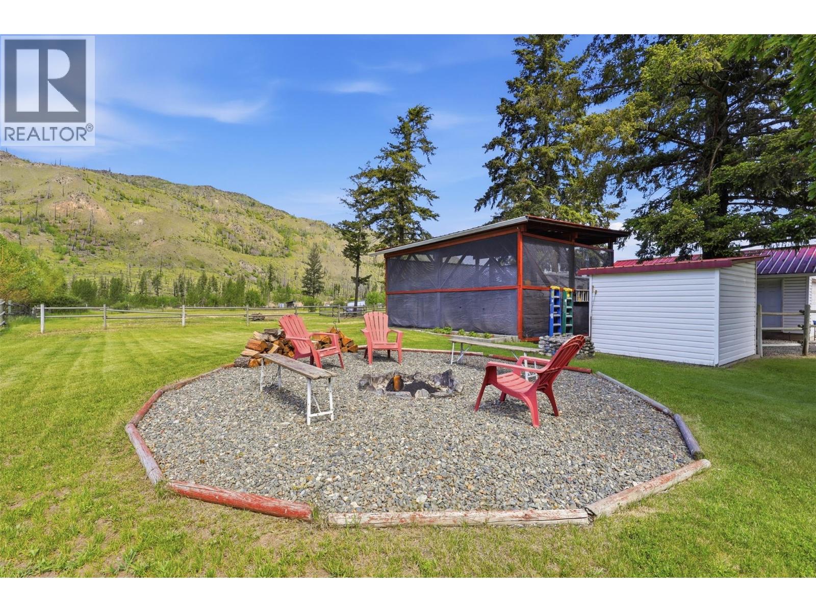3191 Yellowhead Highway S, Barriere, British Columbia  V0E 2E0 - Photo 43 - 10389900