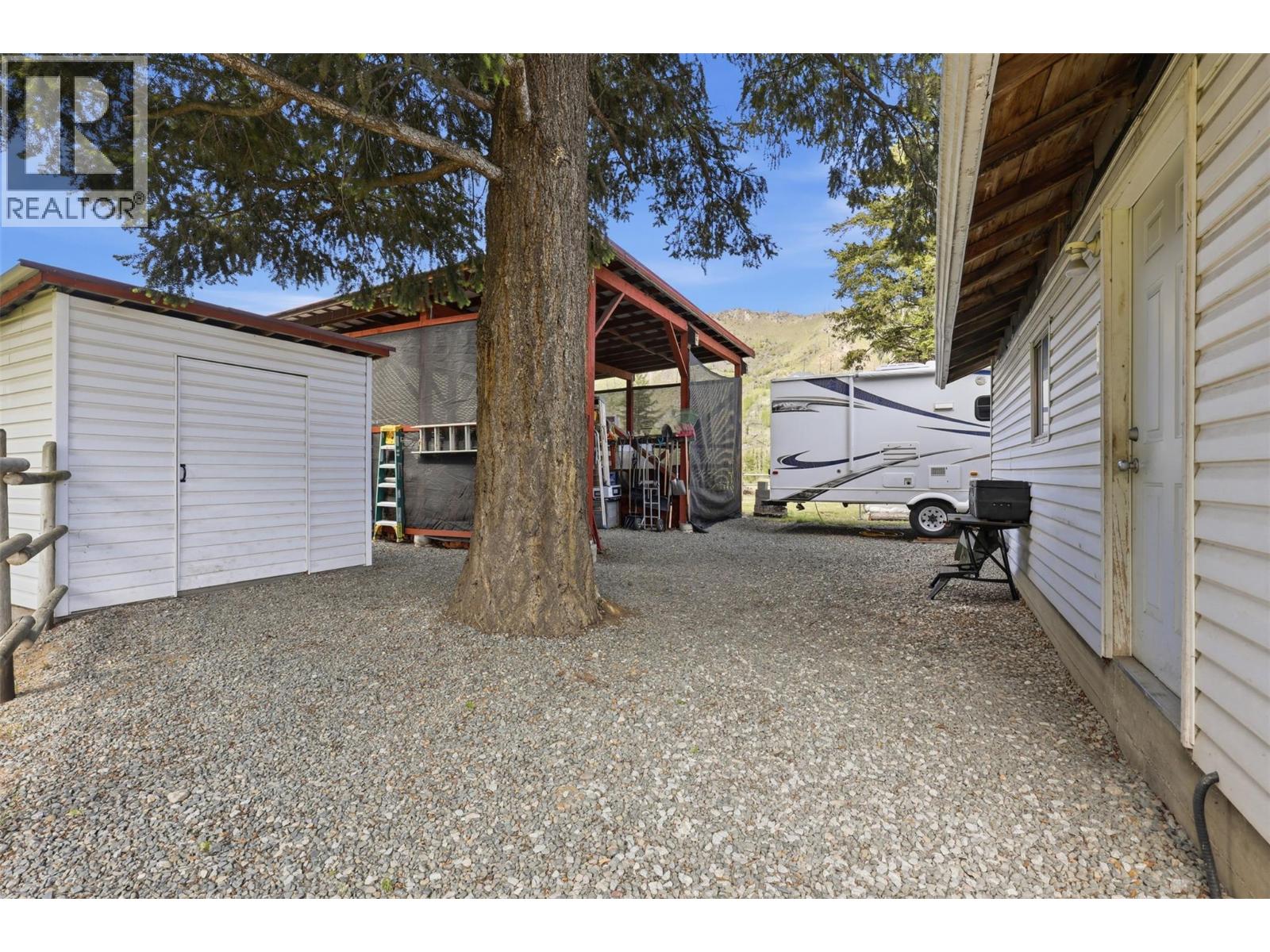 3191 Yellowhead Highway S, Barriere, British Columbia  V0E 2E0 - Photo 46 - 10389900