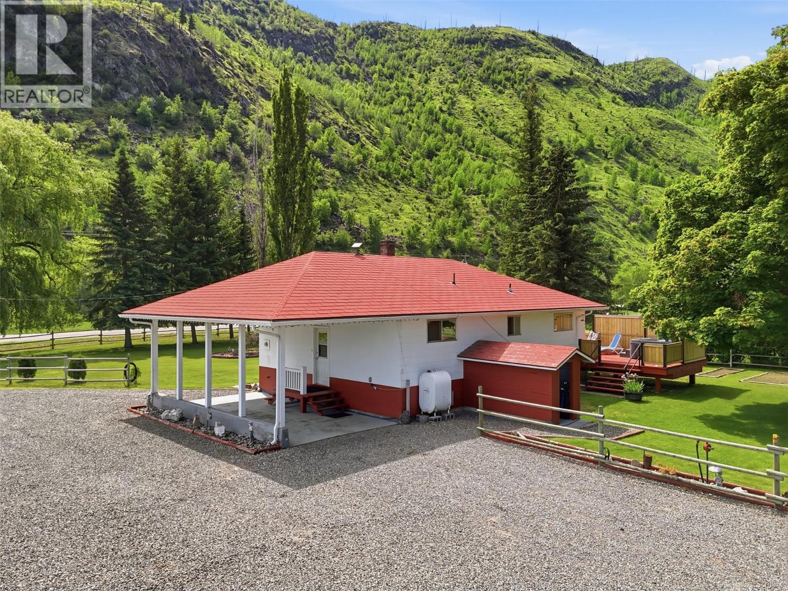 3191 Yellowhead Highway S, Barriere, British Columbia  V0E 2E0 - Photo 49 - 10389900