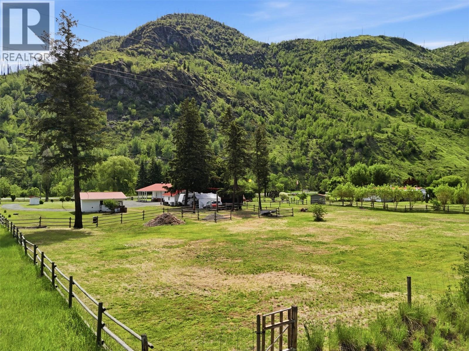 3191 Yellowhead Highway S, Barriere, British Columbia  V0E 2E0 - Photo 54 - 10389900