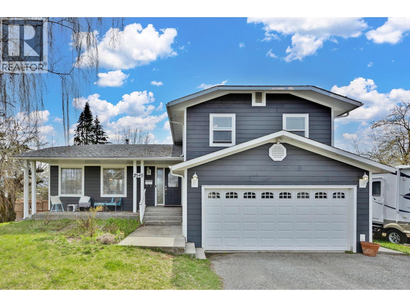2545 Crestview Road, West Kelowna, British Columbia  V1Z 1Z4 - Photo 1 - 10389705