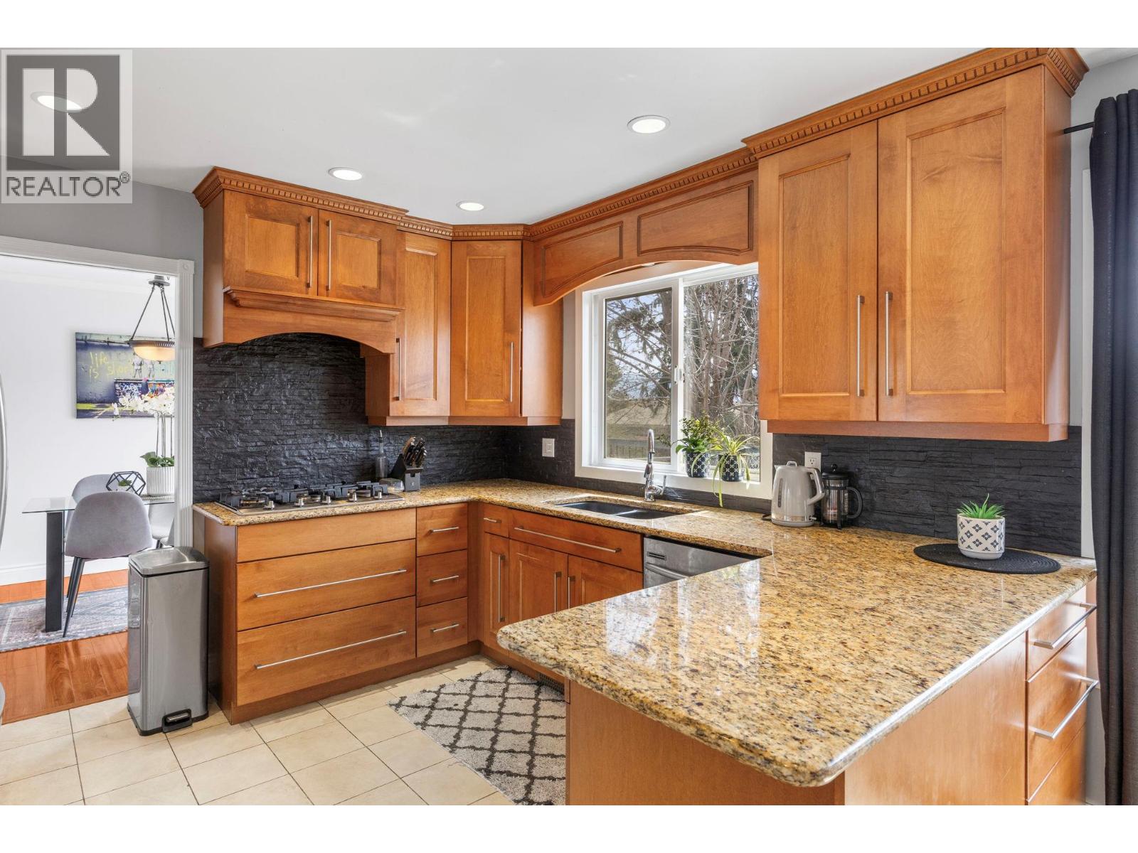 2545 Crestview Road, West Kelowna, British Columbia  V1Z 1Z4 - Photo 12 - 10389705