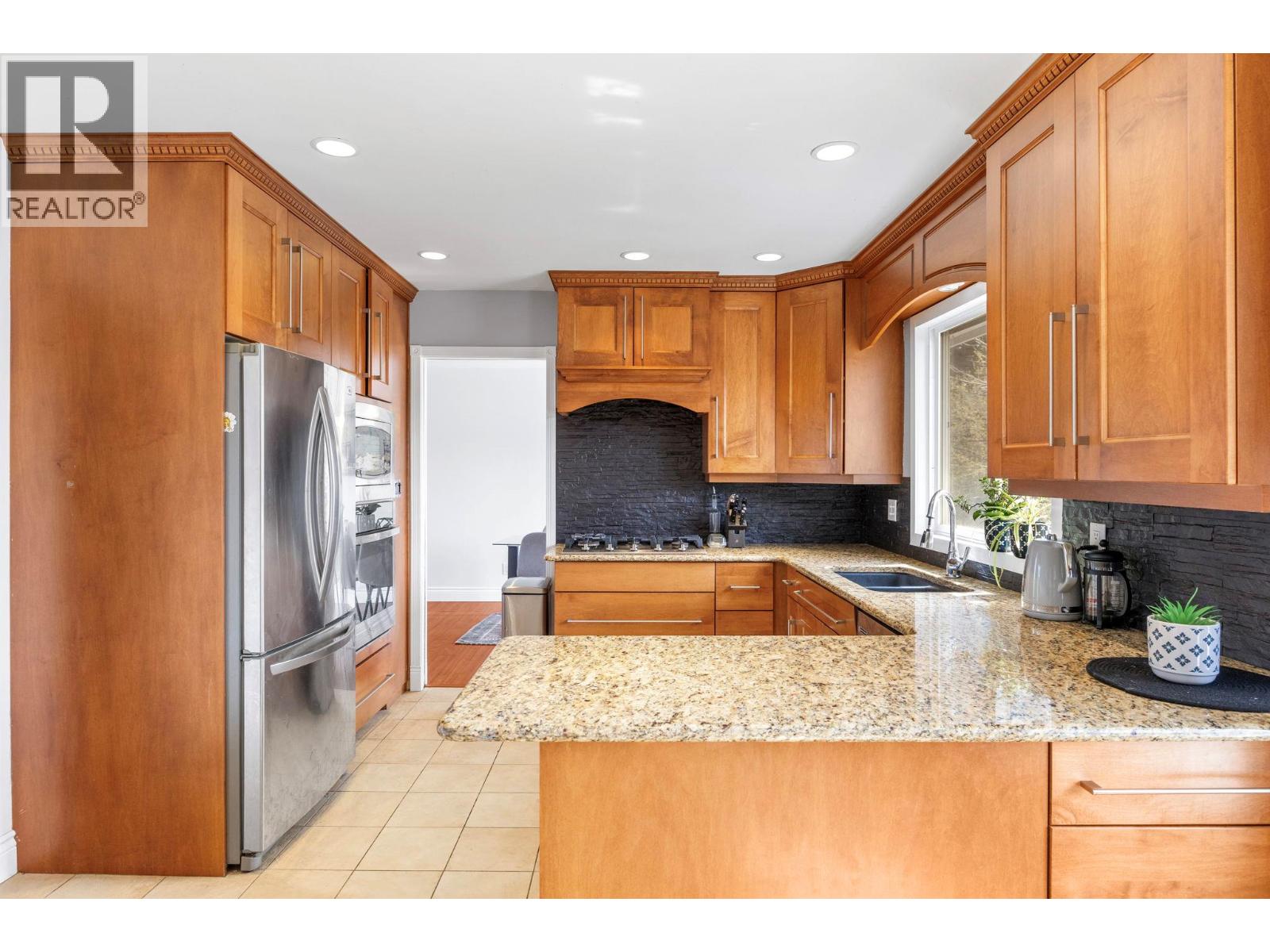 2545 Crestview Road, West Kelowna, British Columbia  V1Z 1Z4 - Photo 13 - 10389705