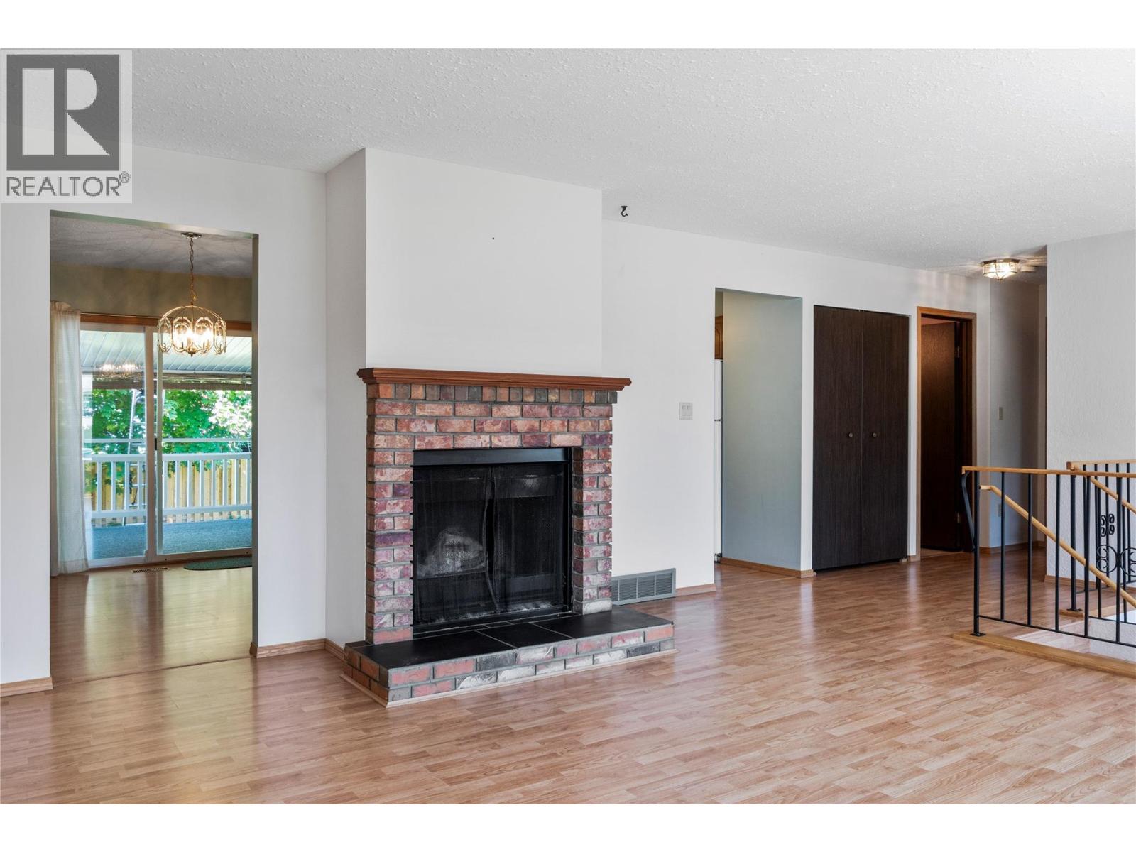 851 26 Street Se, Salmon Arm, British Columbia  V1E 2H6 - Photo 13 - 10389410
