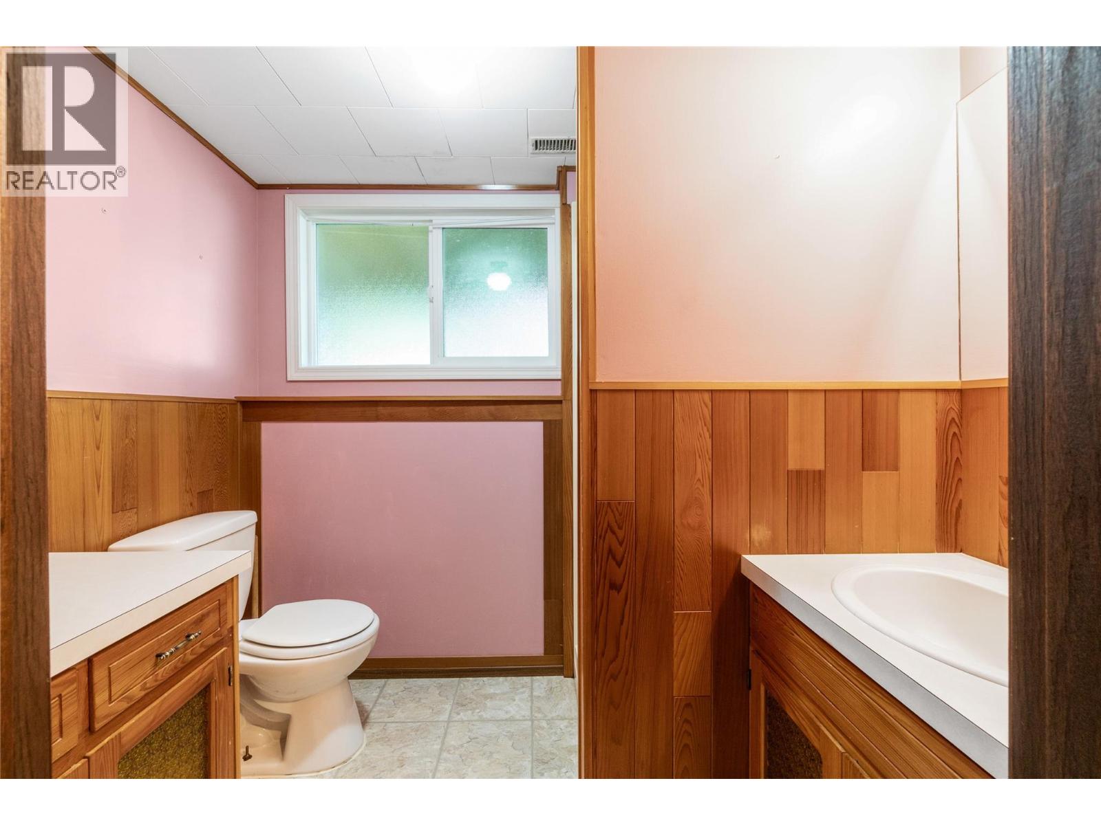 851 26 Street Se, Salmon Arm, British Columbia  V1E 2H6 - Photo 20 - 10389410