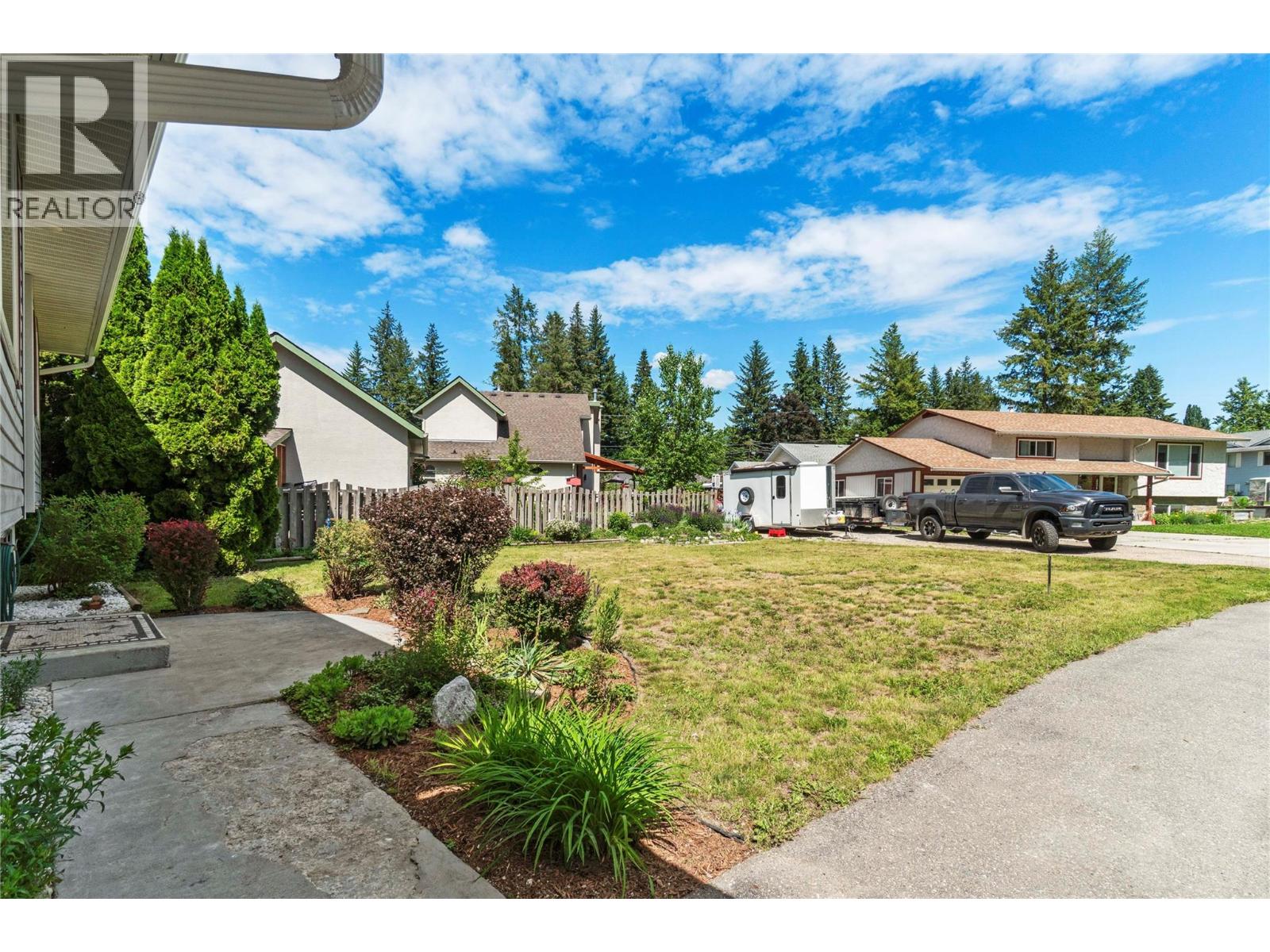 851 26 Street Se, Salmon Arm, British Columbia  V1E 2H6 - Photo 39 - 10389410