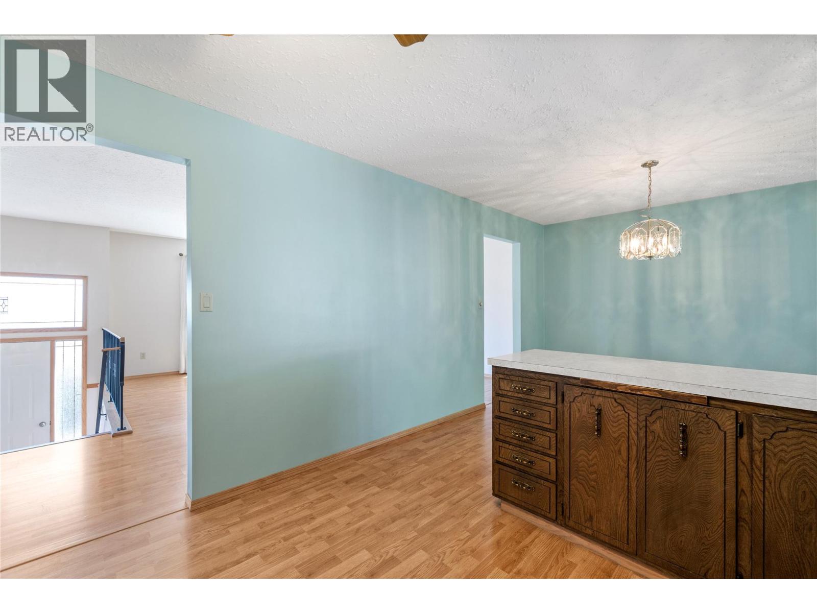 851 26 Street Se, Salmon Arm, British Columbia  V1E 2H6 - Photo 8 - 10389410