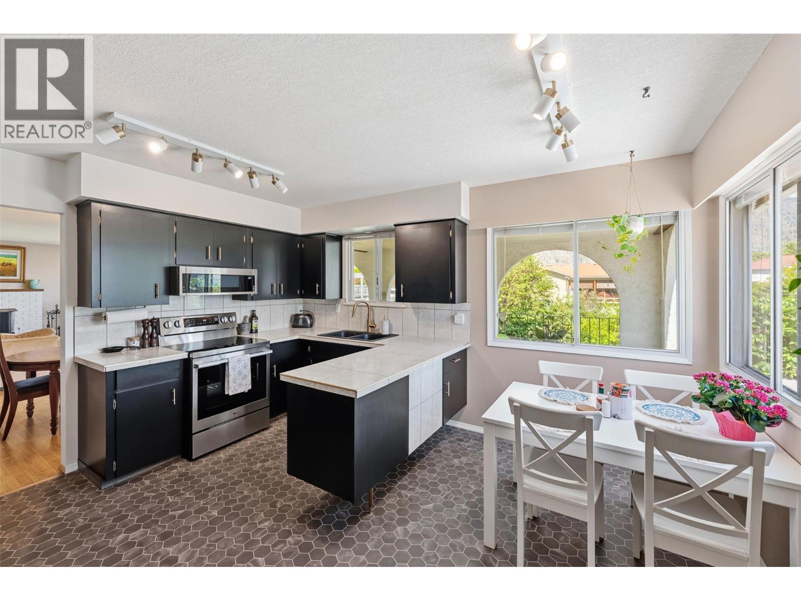 8405 87th Street, Osoyoos, British Columbia  V0H 1V2 - Photo 28 - 10390047