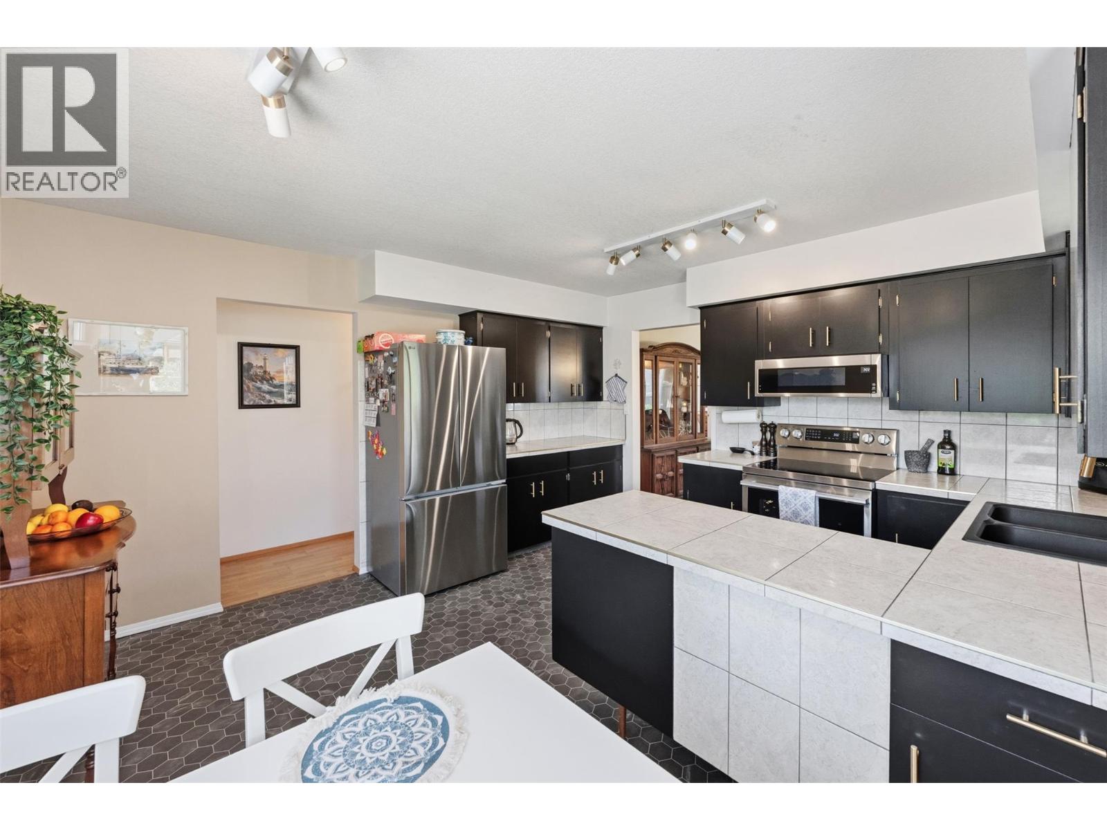8405 87th Street, Osoyoos, British Columbia  V0H 1V2 - Photo 30 - 10390047