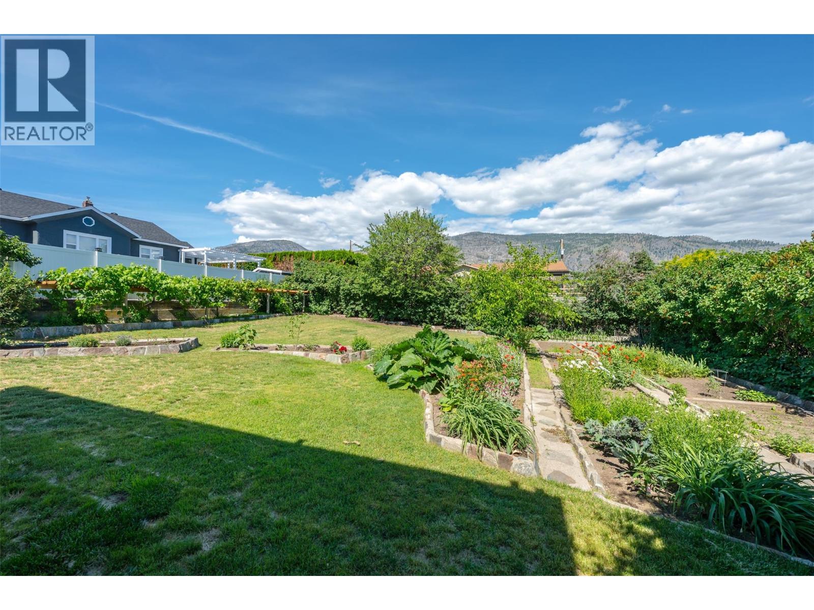 8405 87th Street, Osoyoos, British Columbia  V0H 1V2 - Photo 84 - 10390047