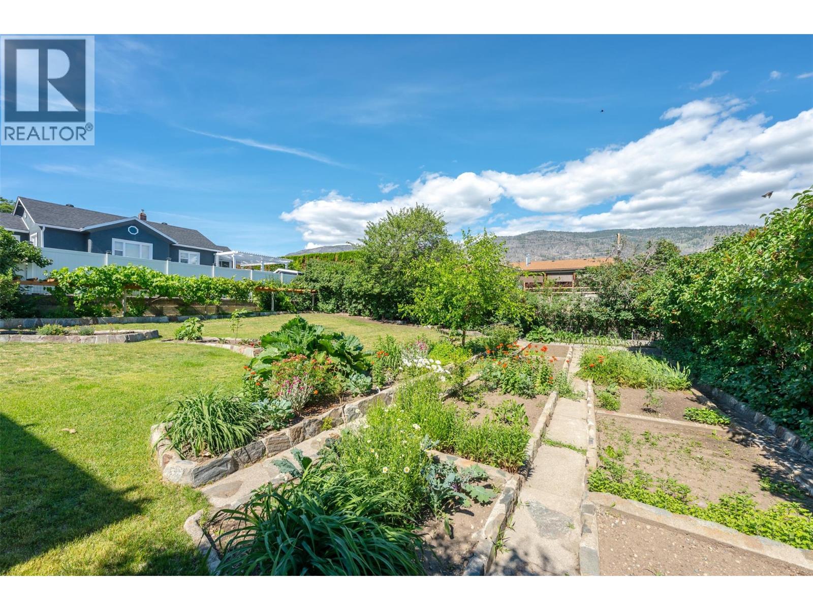 8405 87th Street, Osoyoos, British Columbia  V0H 1V2 - Photo 86 - 10390047